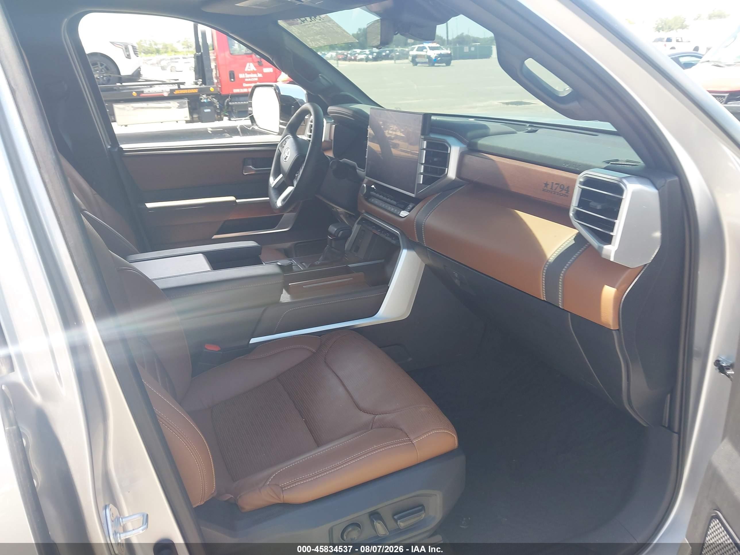2025 Toyota Tundra 1794 Edition Silver vin: 5TFMA5DB3SX270566