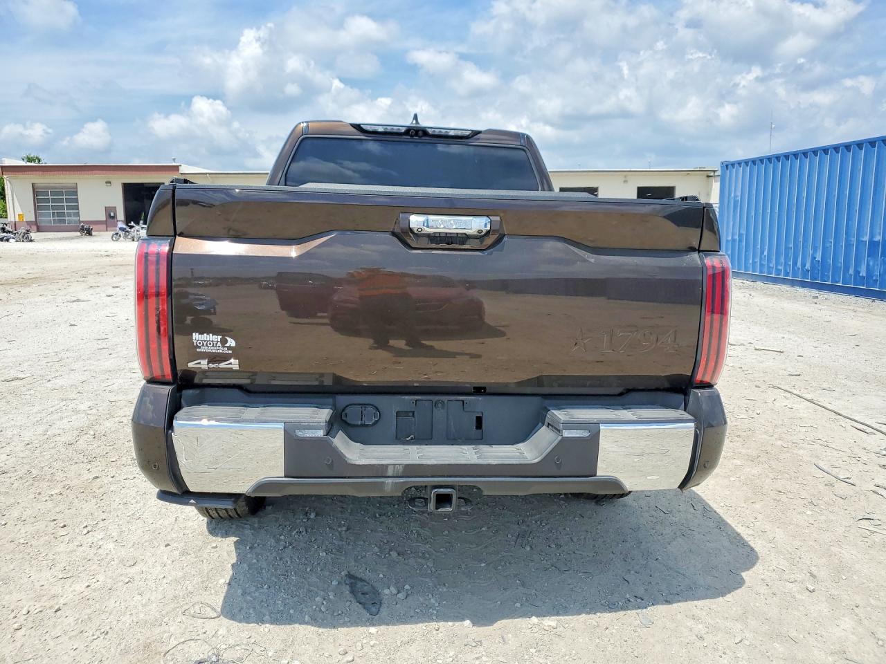 2025 Toyota Tundra 1794 Edition Коричневый vin: 5TFMA5DB8SX311855