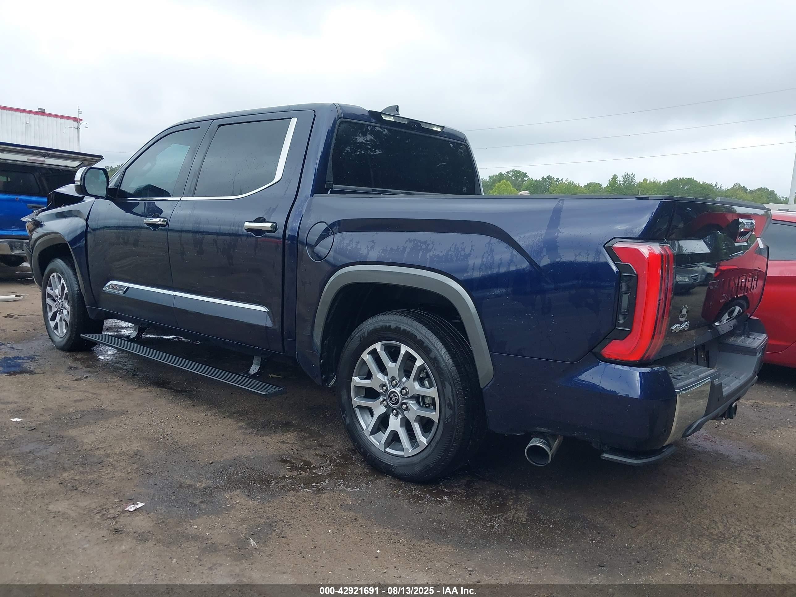 2022 Toyota Tundra Hybrid 1794 Edition Blue vin: 5TFMC5DB9NX006590