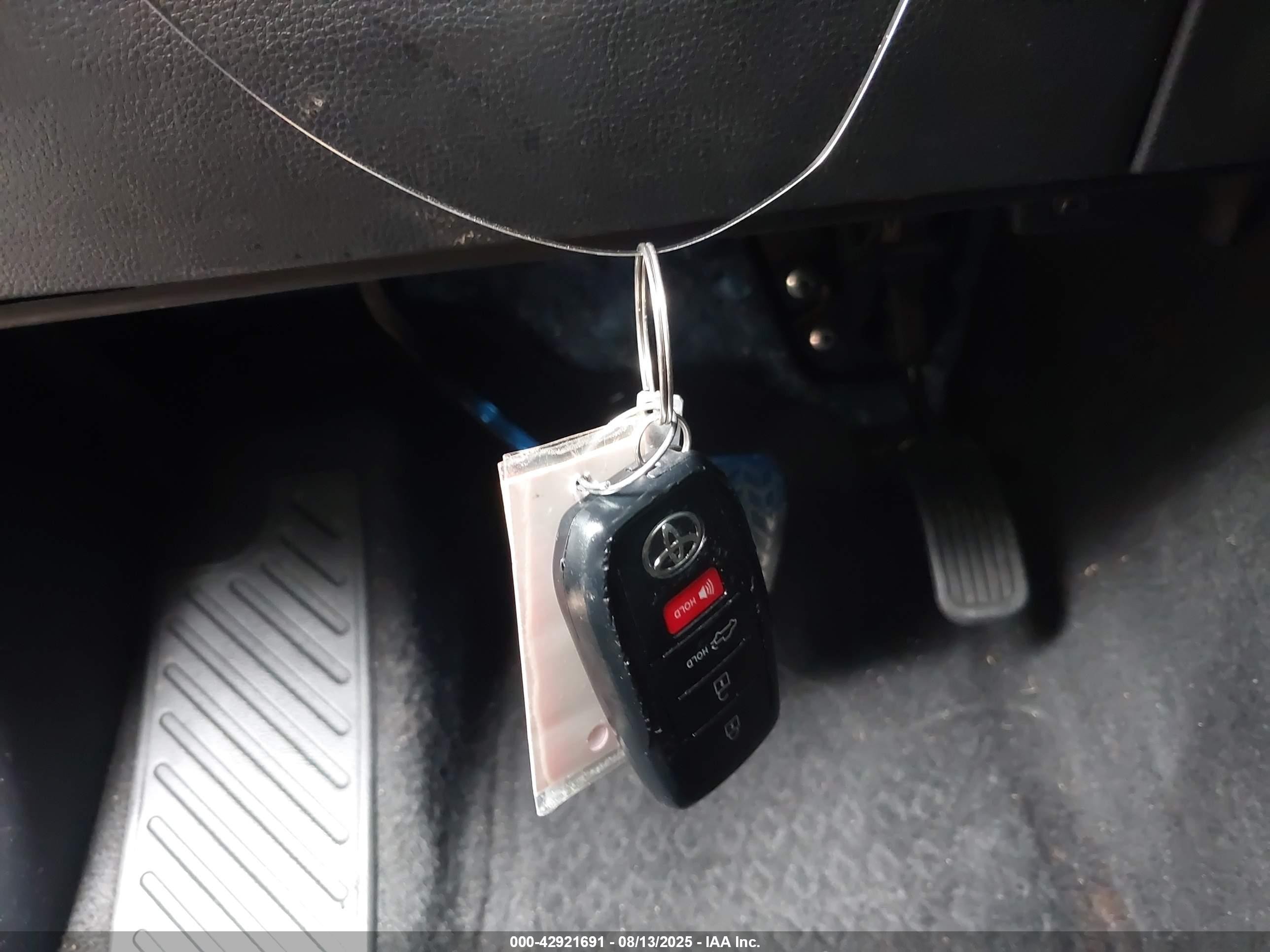 2022 Toyota Tundra Hybrid 1794 Edition Blue vin: 5TFMC5DB9NX006590