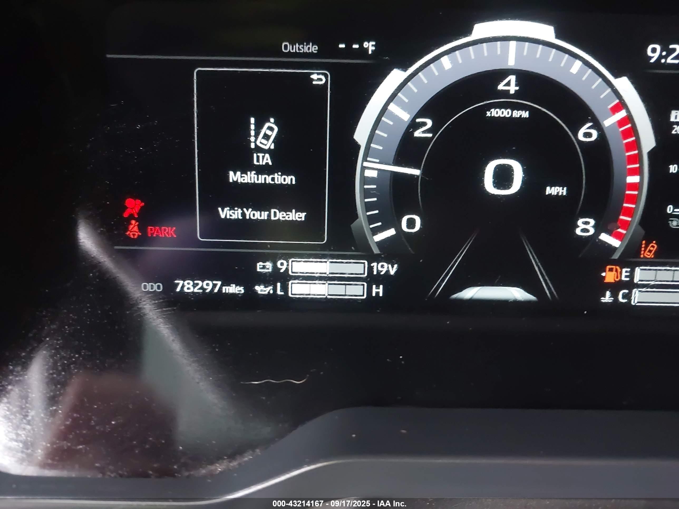 2022 Toyota Tundra Hybrid 1794 Edition White vin: 5TFMC5EC1NX001021