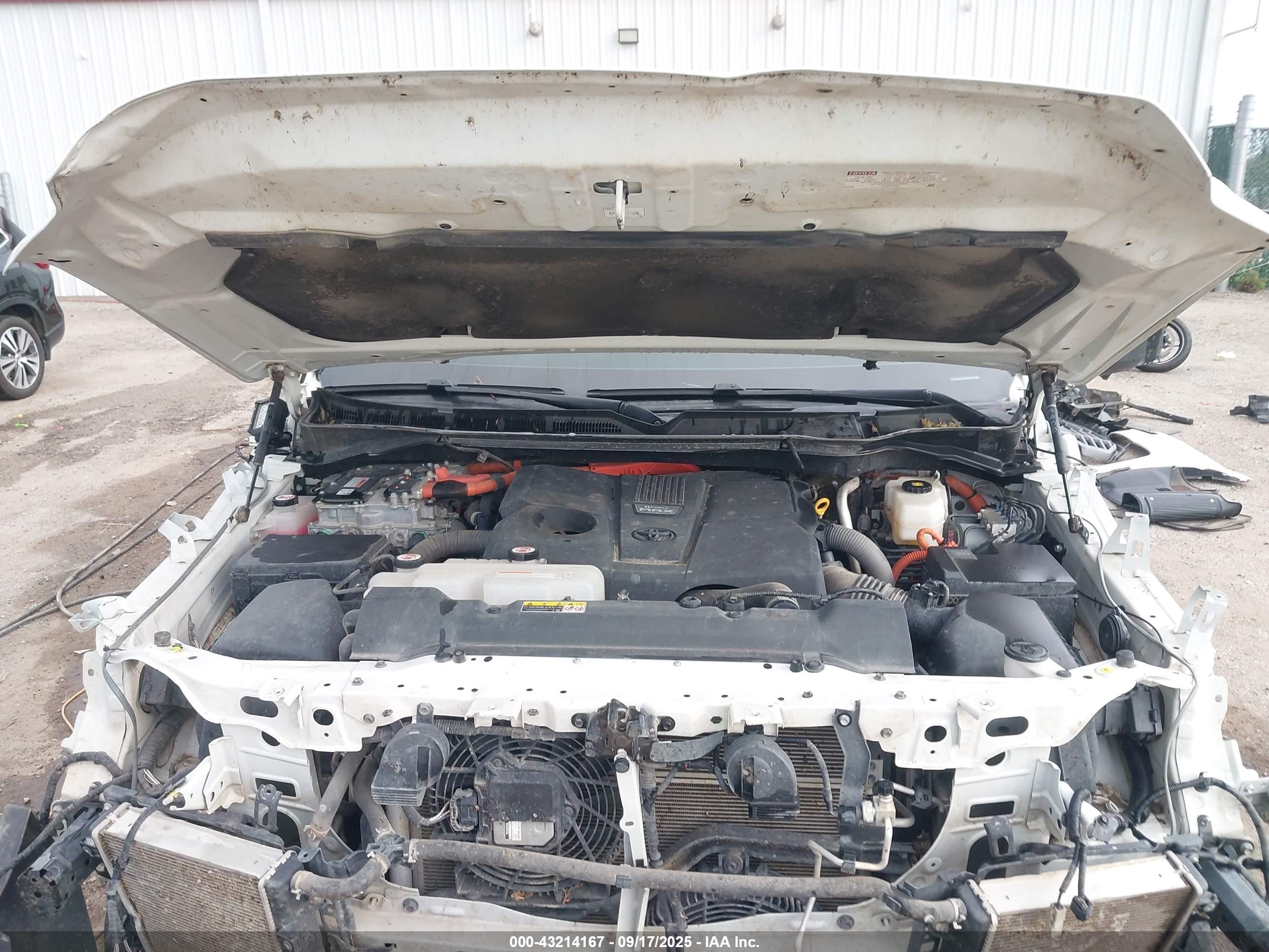 2022 Toyota Tundra Hybrid 1794 Edition White vin: 5TFMC5EC1NX001021