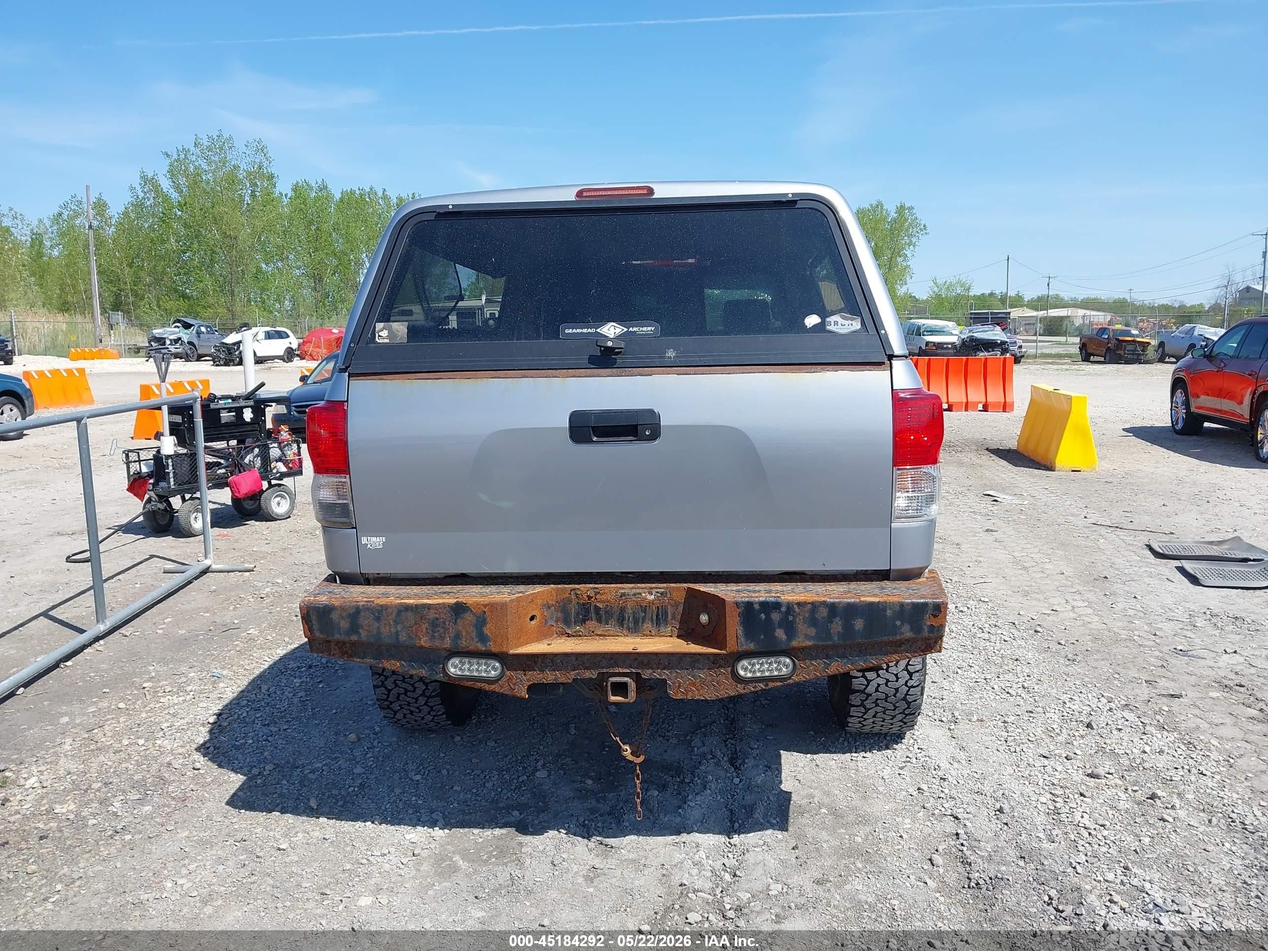 2010 Toyota Tundra Grade 4.6l V8 Silver vin: 5TFMM5F16AX003514