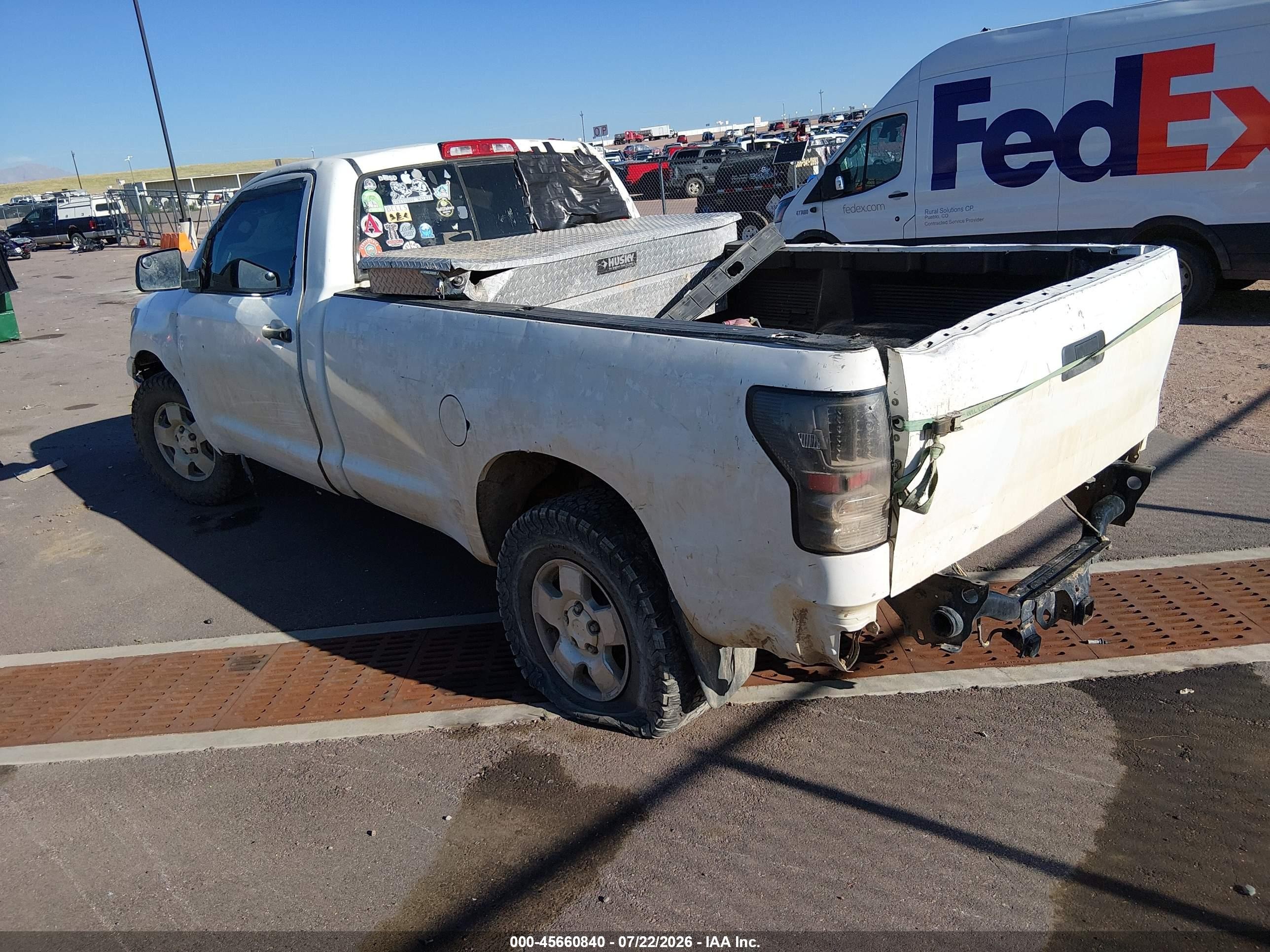 2007 Toyota Tundra Base 4.7l V8 White vin: 5TFMT52157X003859