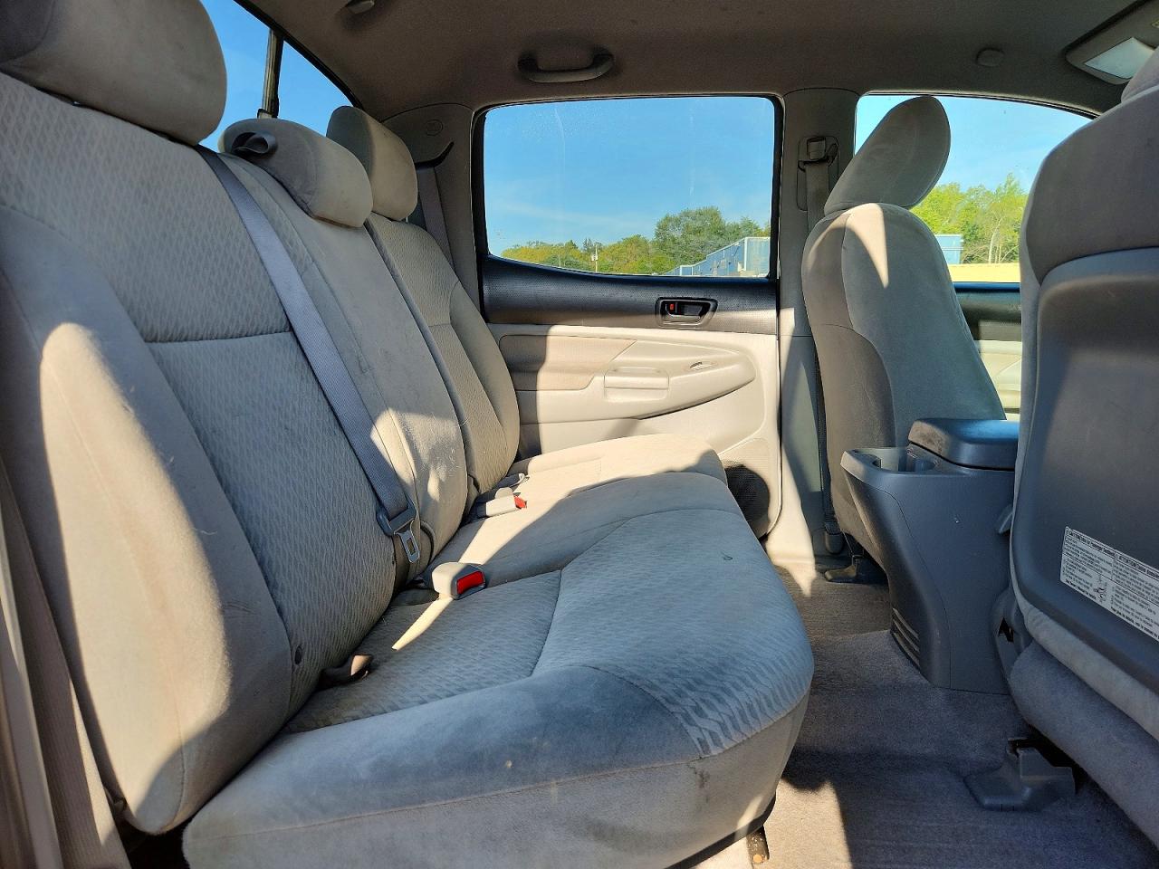 2011 Toyota Tacoma Double Cab Long Bed White vin: 5TFMU4FN0BX001868