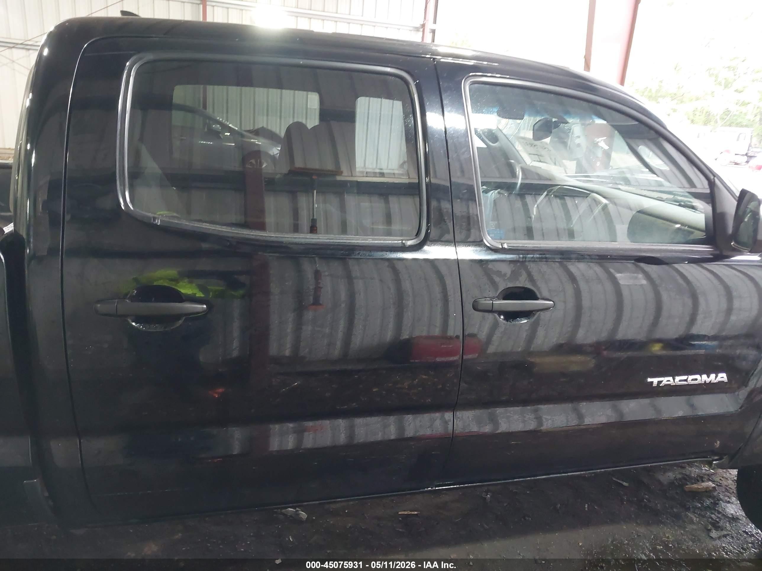 2014 Toyota Tacoma V6 Black vin: 5TFMU4FN0EX021722