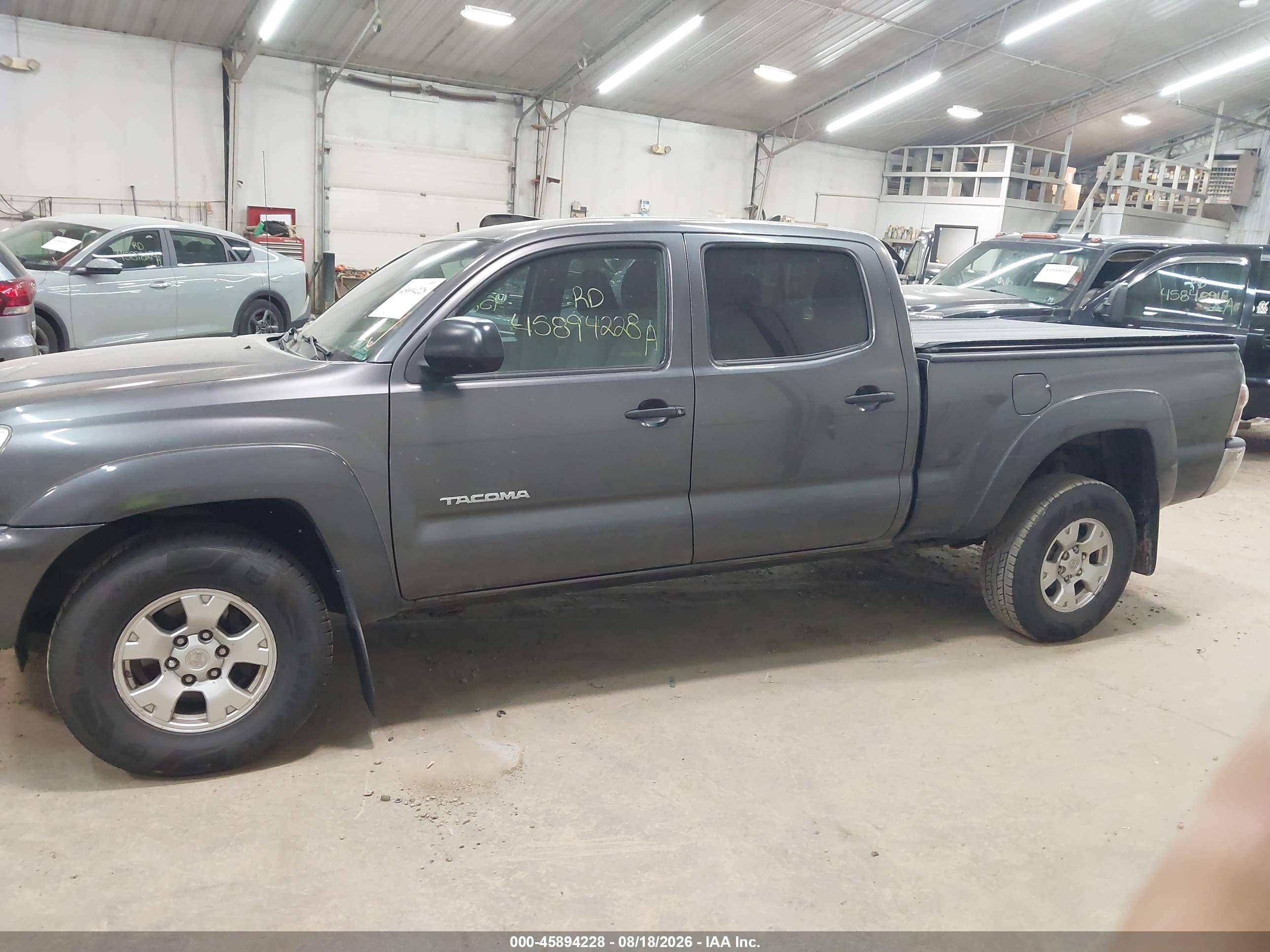 2014 Toyota Tacoma V6 Gray vin: 5TFMU4FN1EX023432