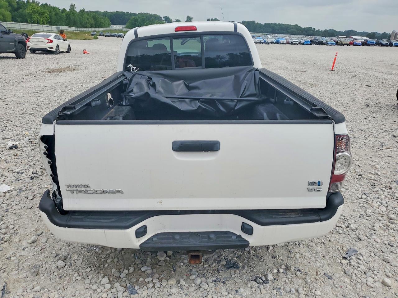 2011 Toyota Tacoma Double Cab Long Bed White vin: 5TFMU4FN2BX001855