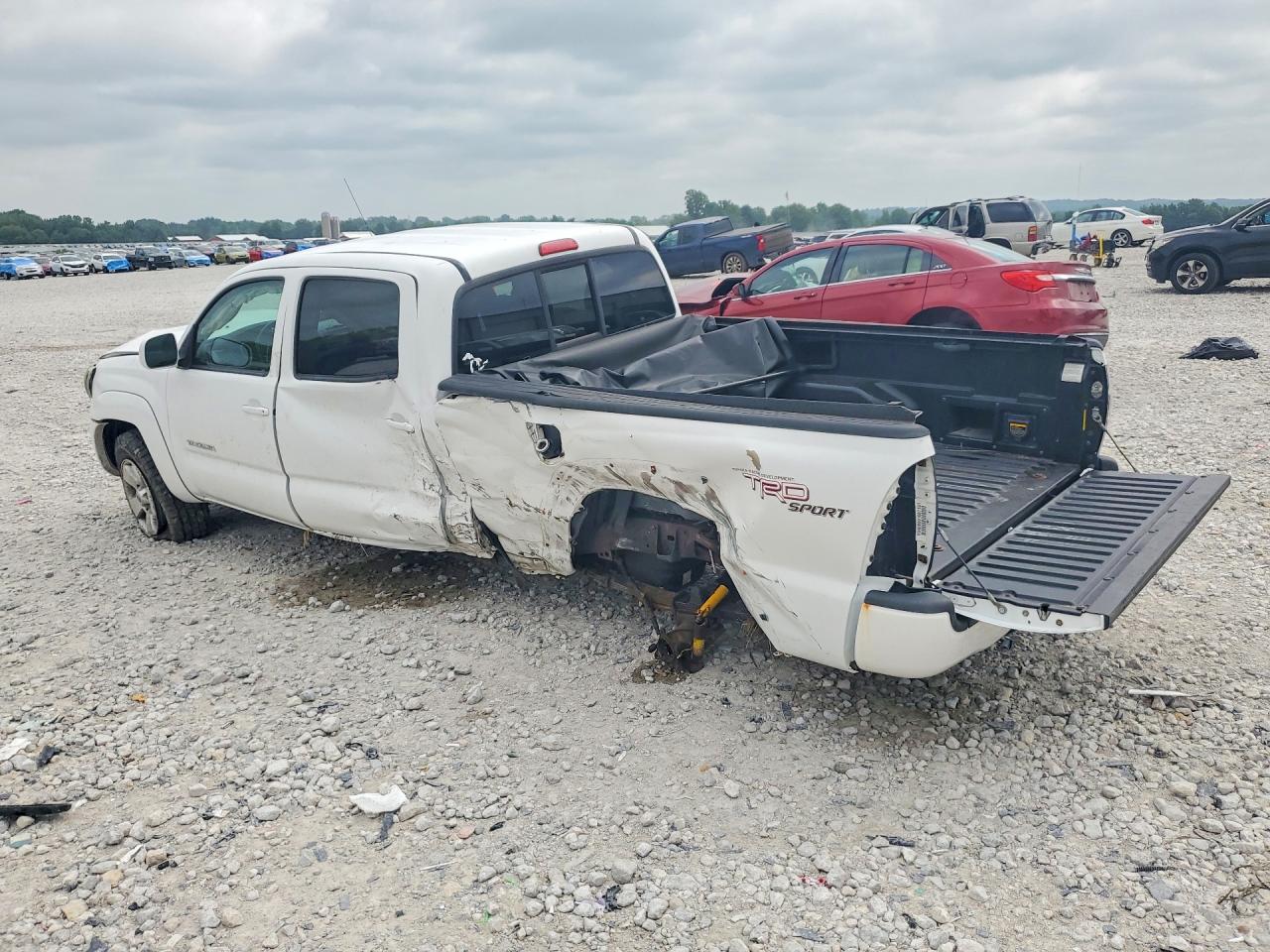 2011 Toyota Tacoma Double Cab Long Bed White vin: 5TFMU4FN2BX001855