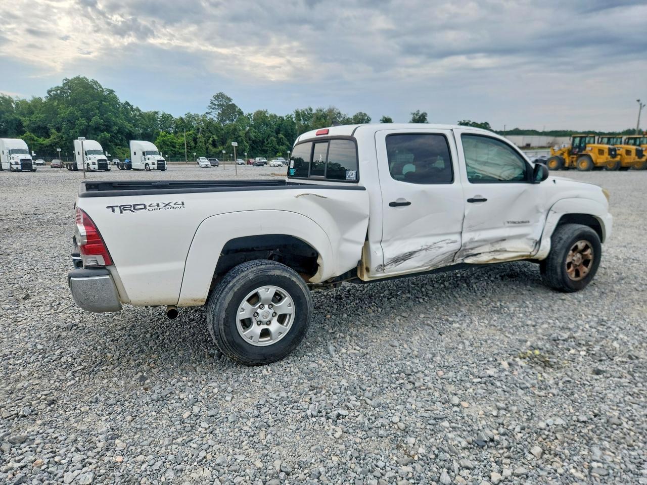 2012 Toyota Tacoma Double Cab Long Bed White vin: 5TFMU4FN3CX008847