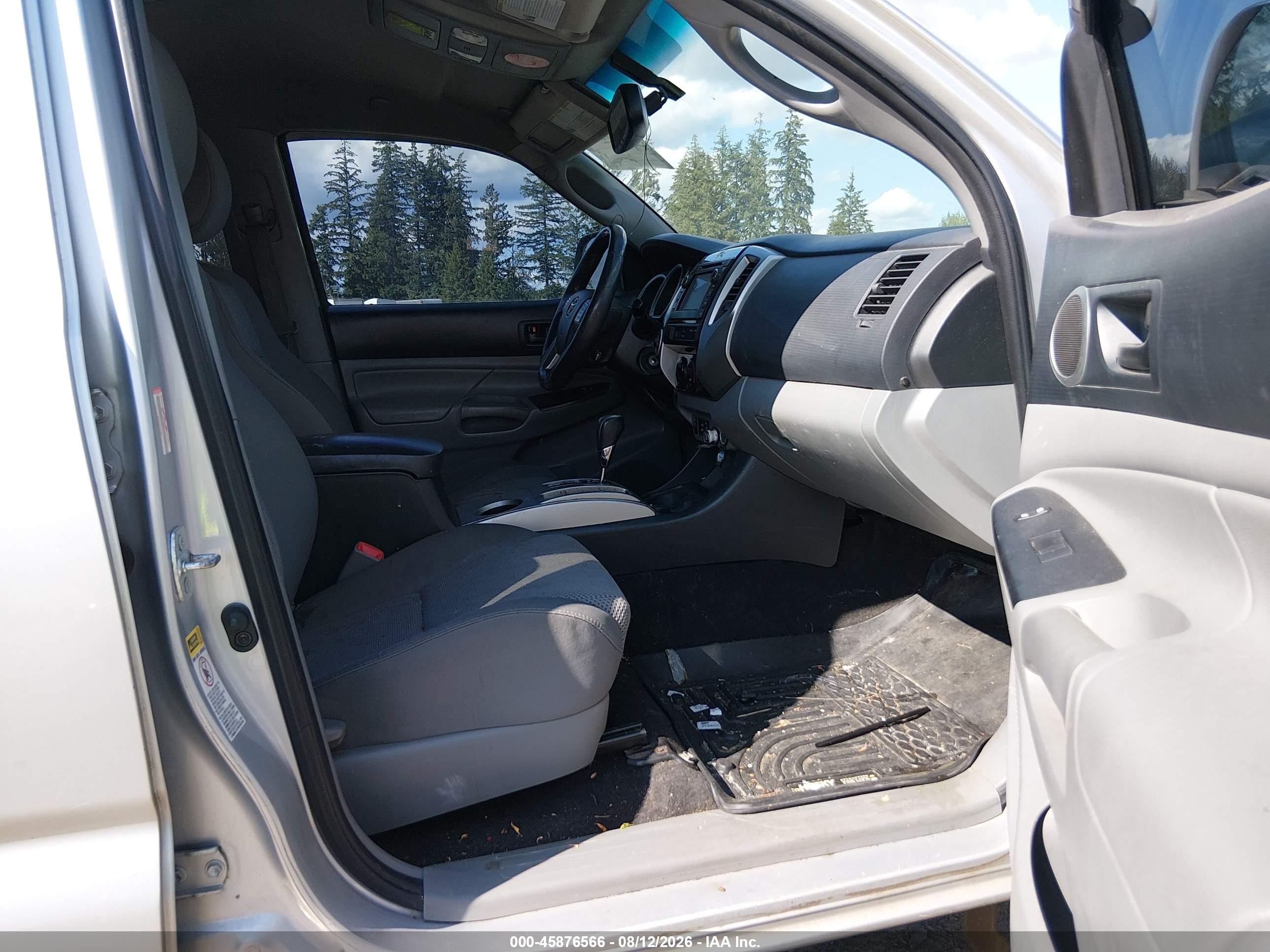 2013 Toyota Tacoma V6 Серебряный vin: 5TFMU4FN3DX018635