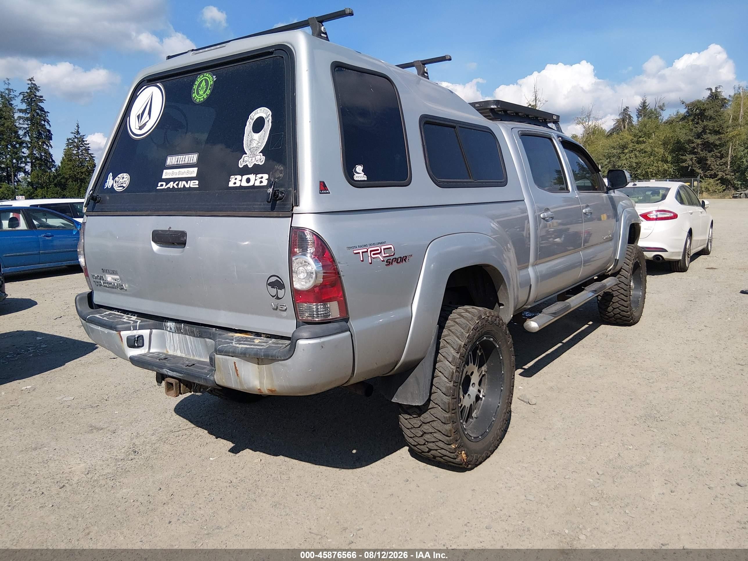 2013 Toyota Tacoma V6 Серебряный vin: 5TFMU4FN3DX018635