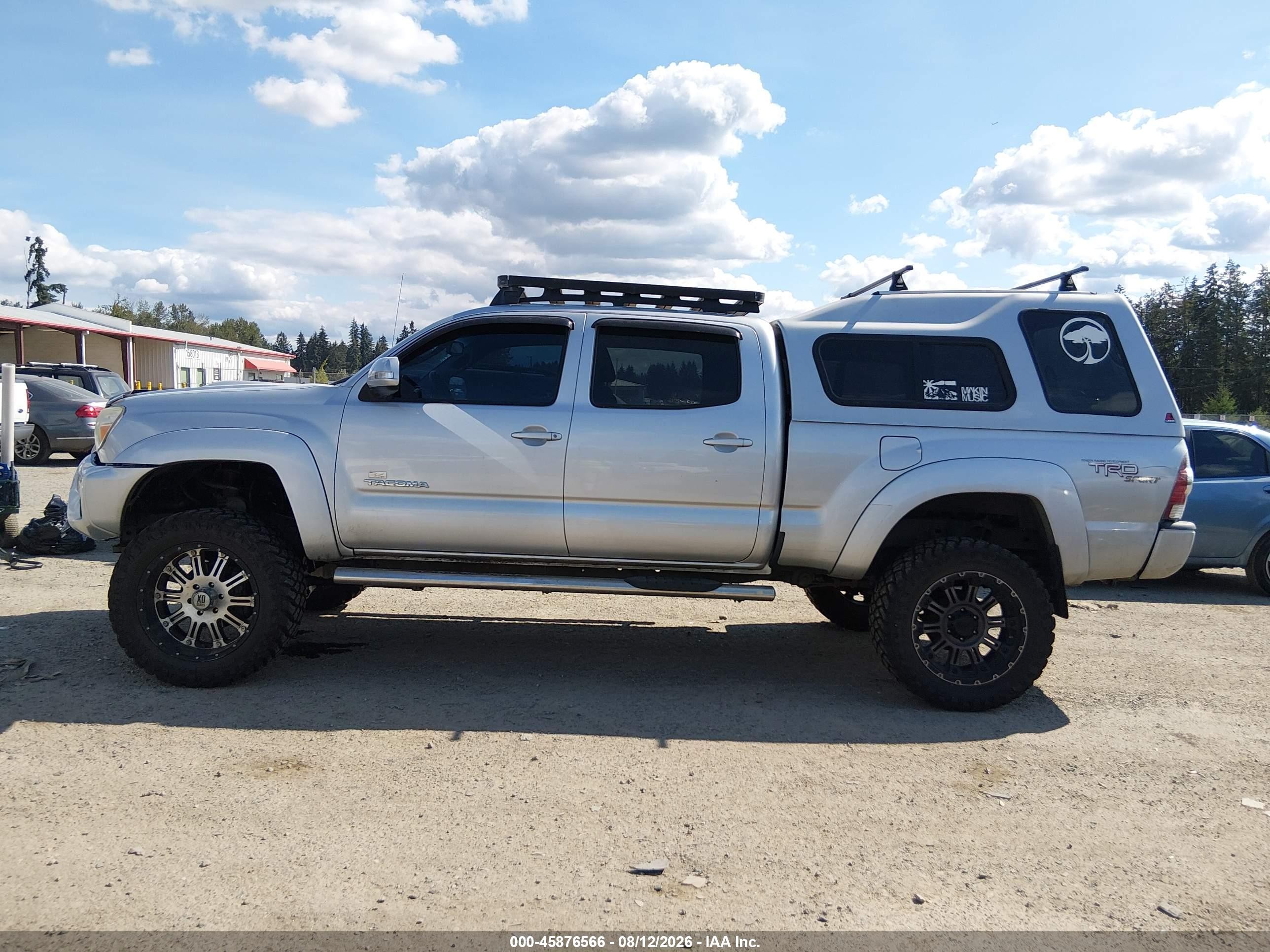 2013 Toyota Tacoma V6 Серебряный vin: 5TFMU4FN3DX018635