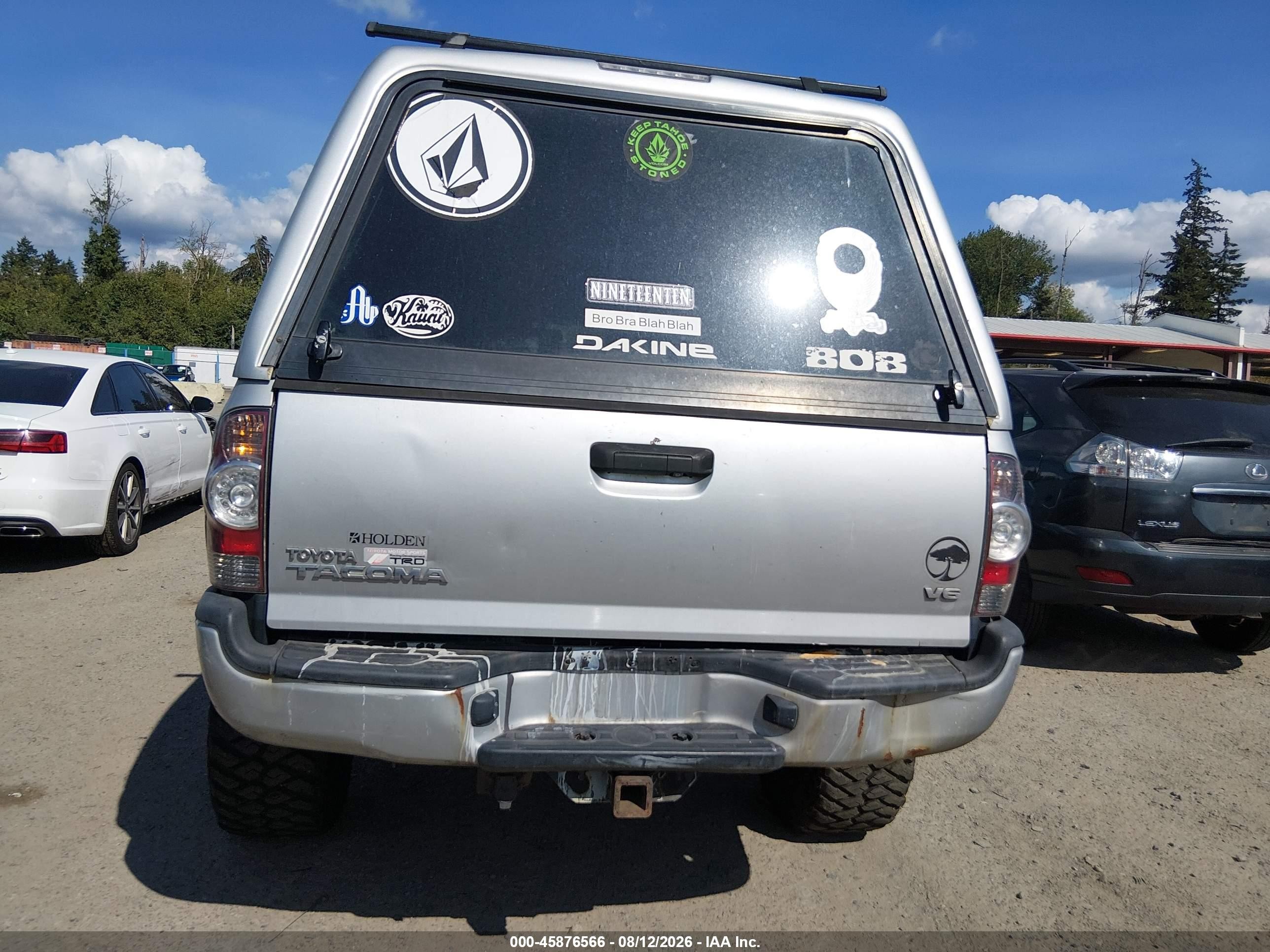 2013 Toyota Tacoma V6 Серебряный vin: 5TFMU4FN3DX018635