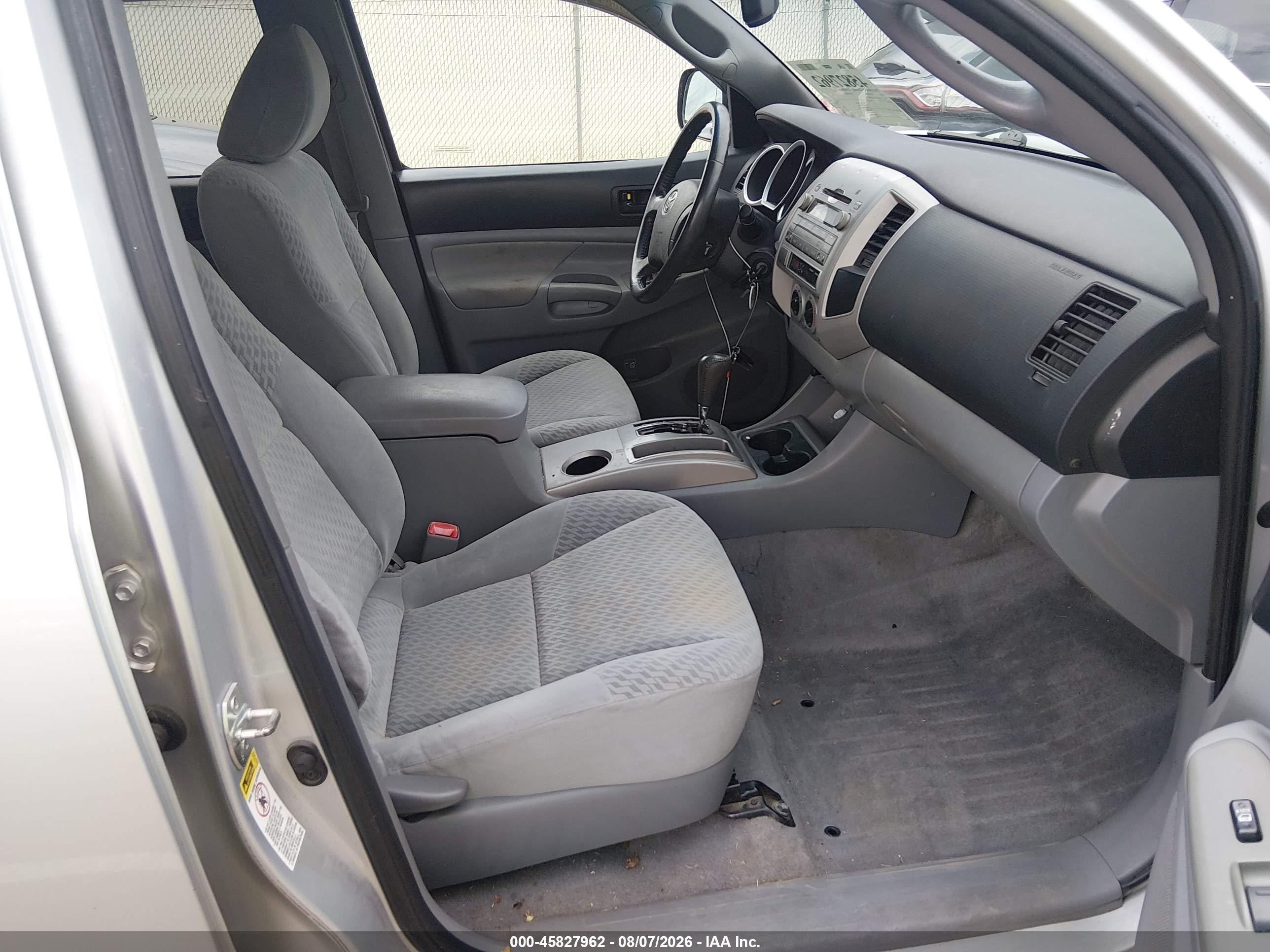 2011 Toyota Tacoma Base V6 Silver vin: 5TFMU4FN5BX001803