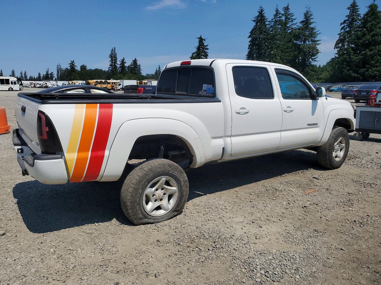 2011 Toyota Tacoma Double Cab Long Bed White vin: 5TFMU4FN5BX002868