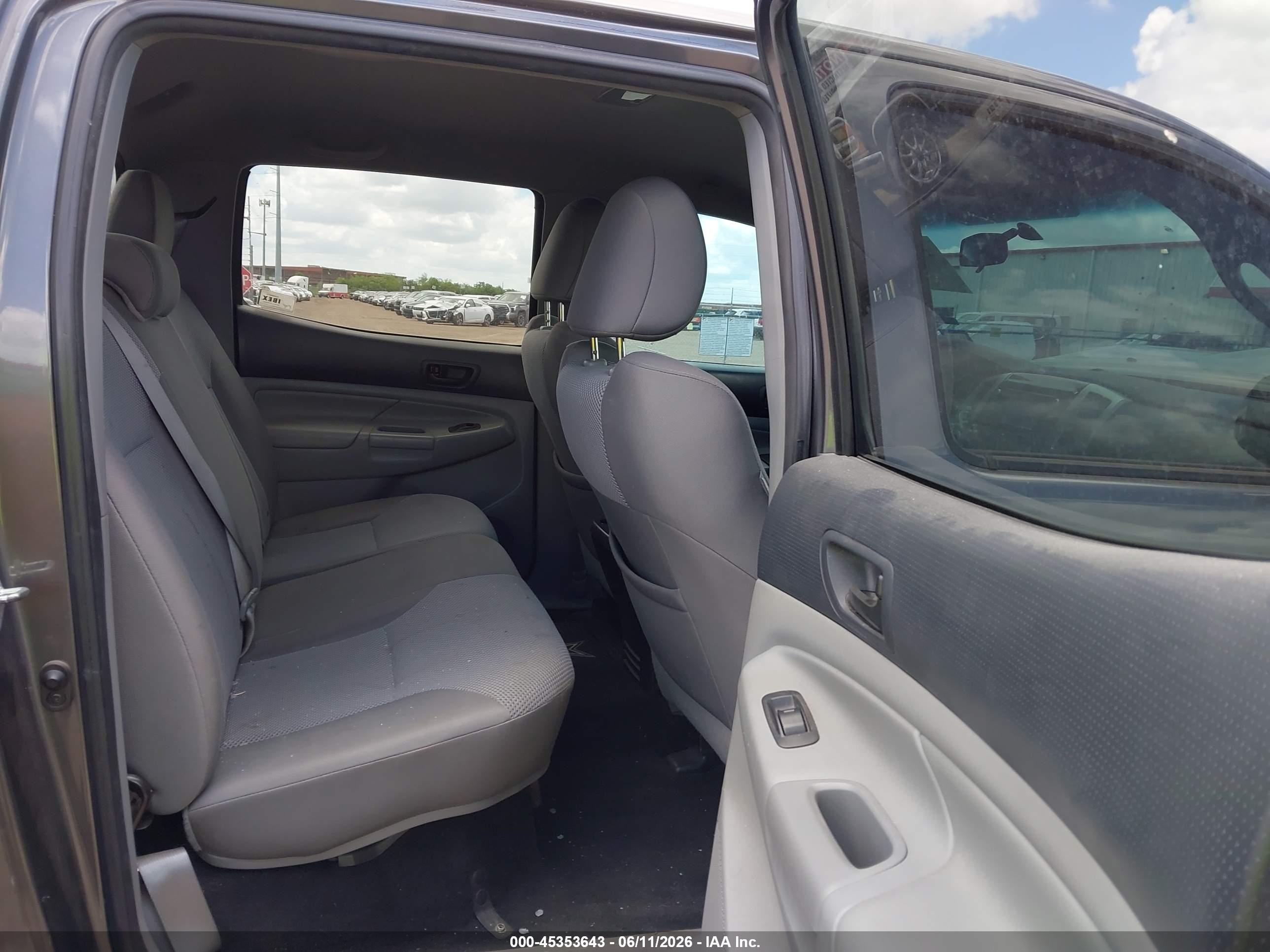 2014 Toyota Tacoma Base V6 Gray vin: 5TFMU4FN5EX024115