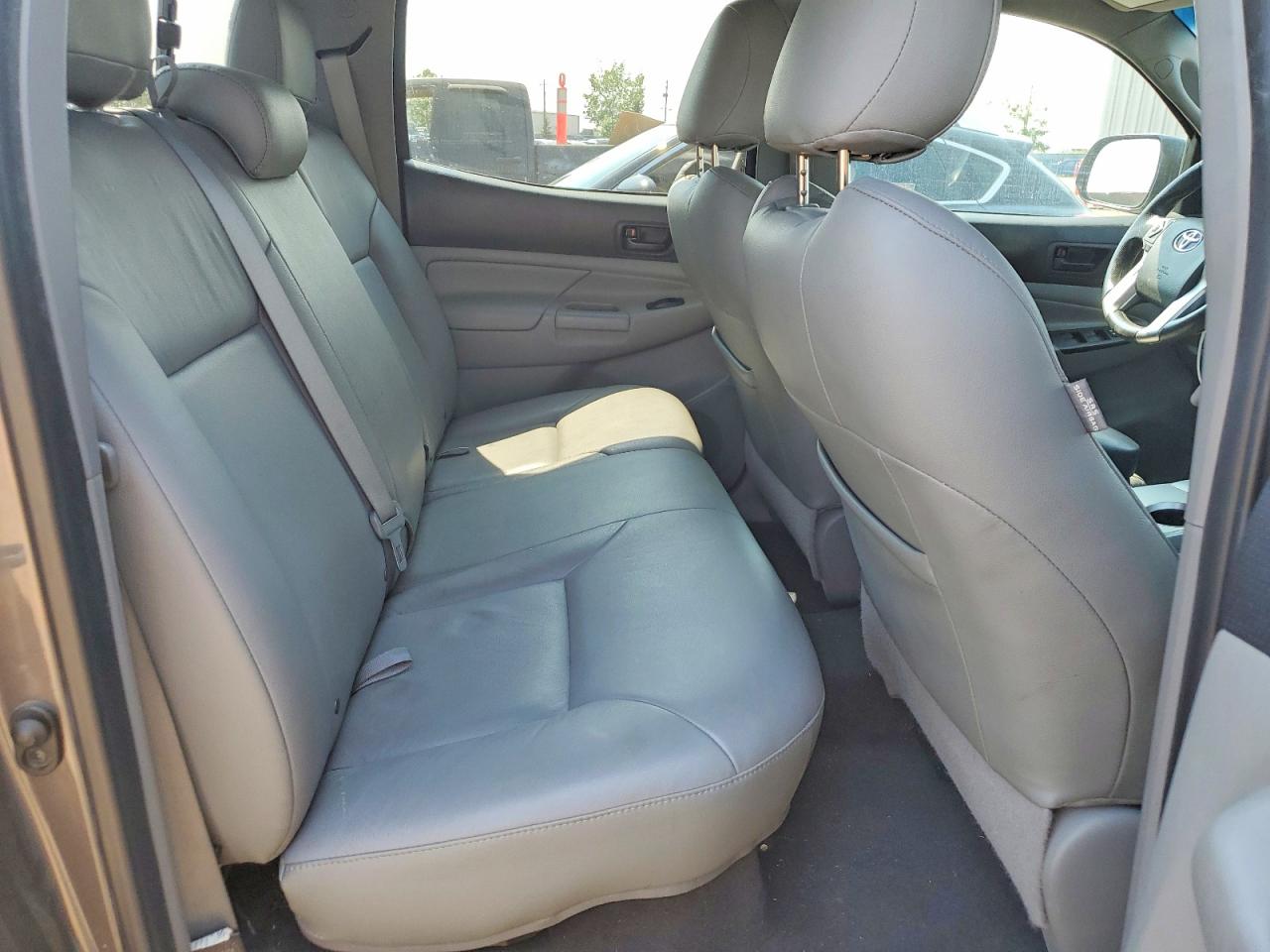 2015 Toyota Tacoma Double Cab Long Bed Серый vin: 5TFMU4FN5FX036413