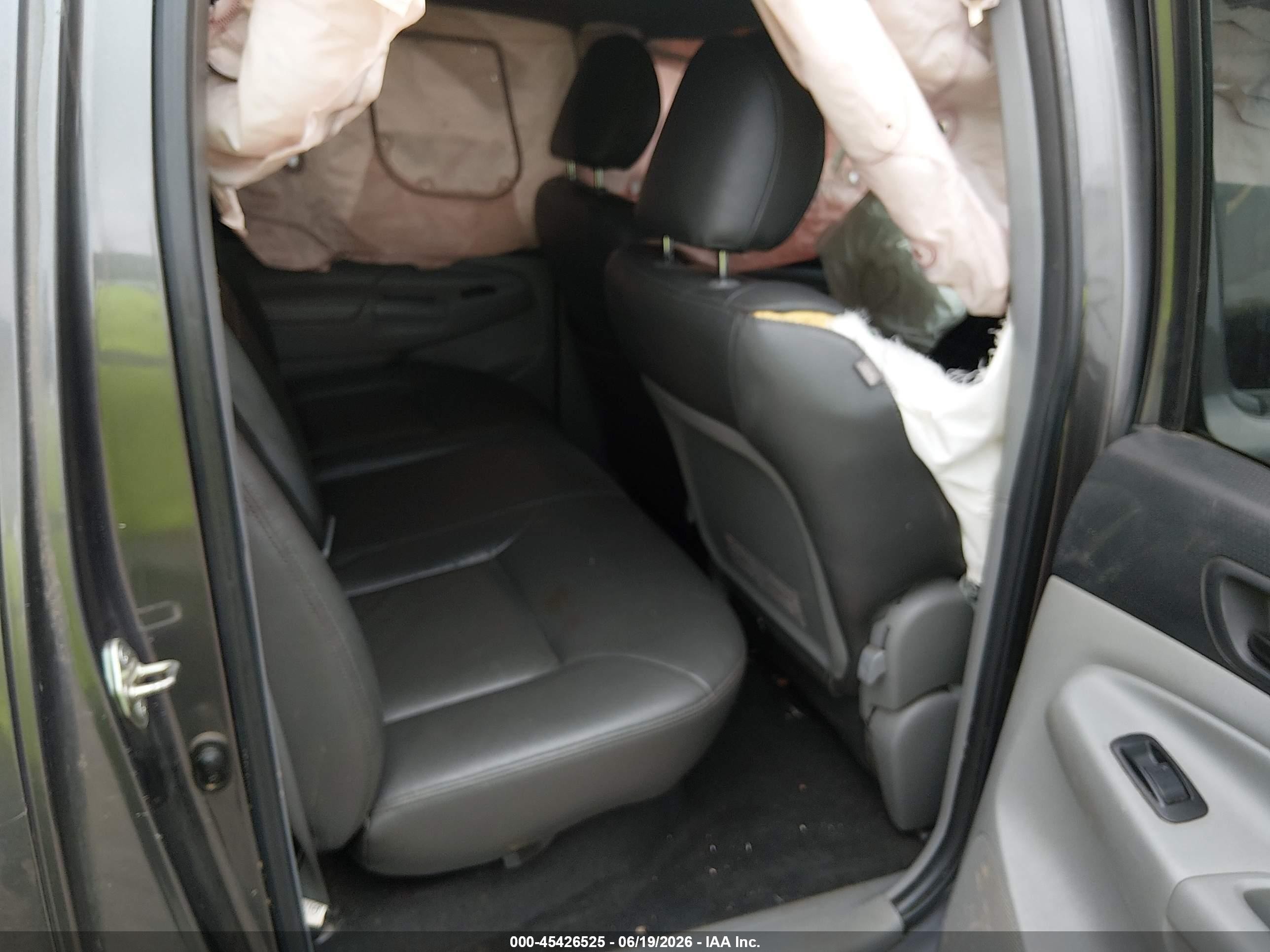 2015 Toyota Tacoma Base V6 Gray vin: 5TFMU4FN6FX029745