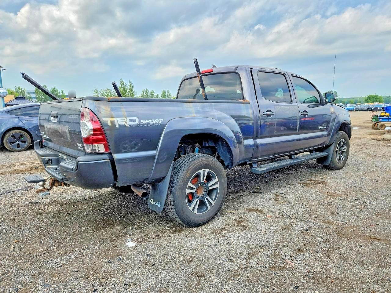 2015 Toyota Tacoma V6 Gray vin: 5TFMU4FN6FX035805