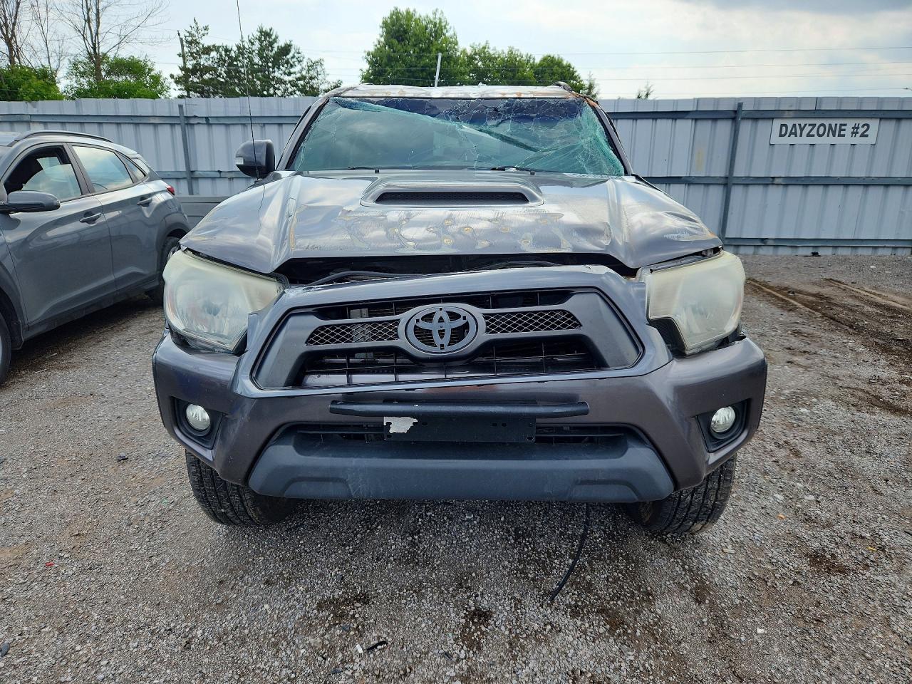 2015 Toyota Tacoma V6 Gray vin: 5TFMU4FN6FX035805