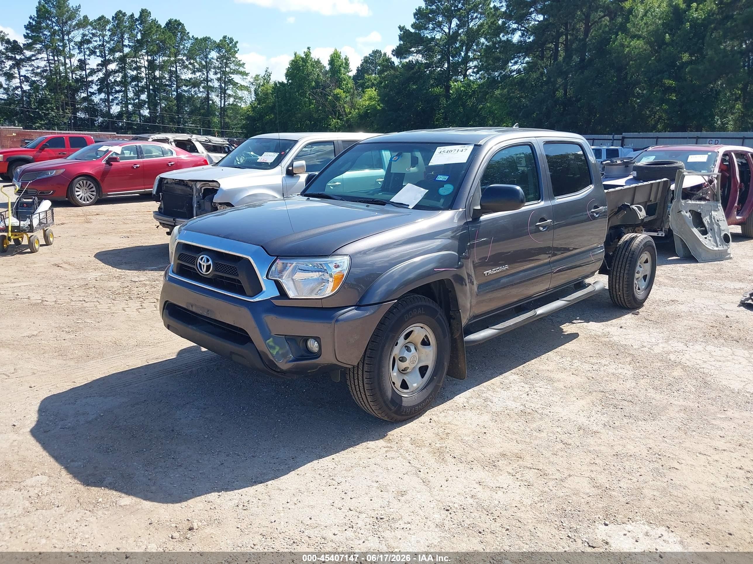 2015 Toyota Tacoma Base V6 Gray vin: 5TFMU4FN8FX036163