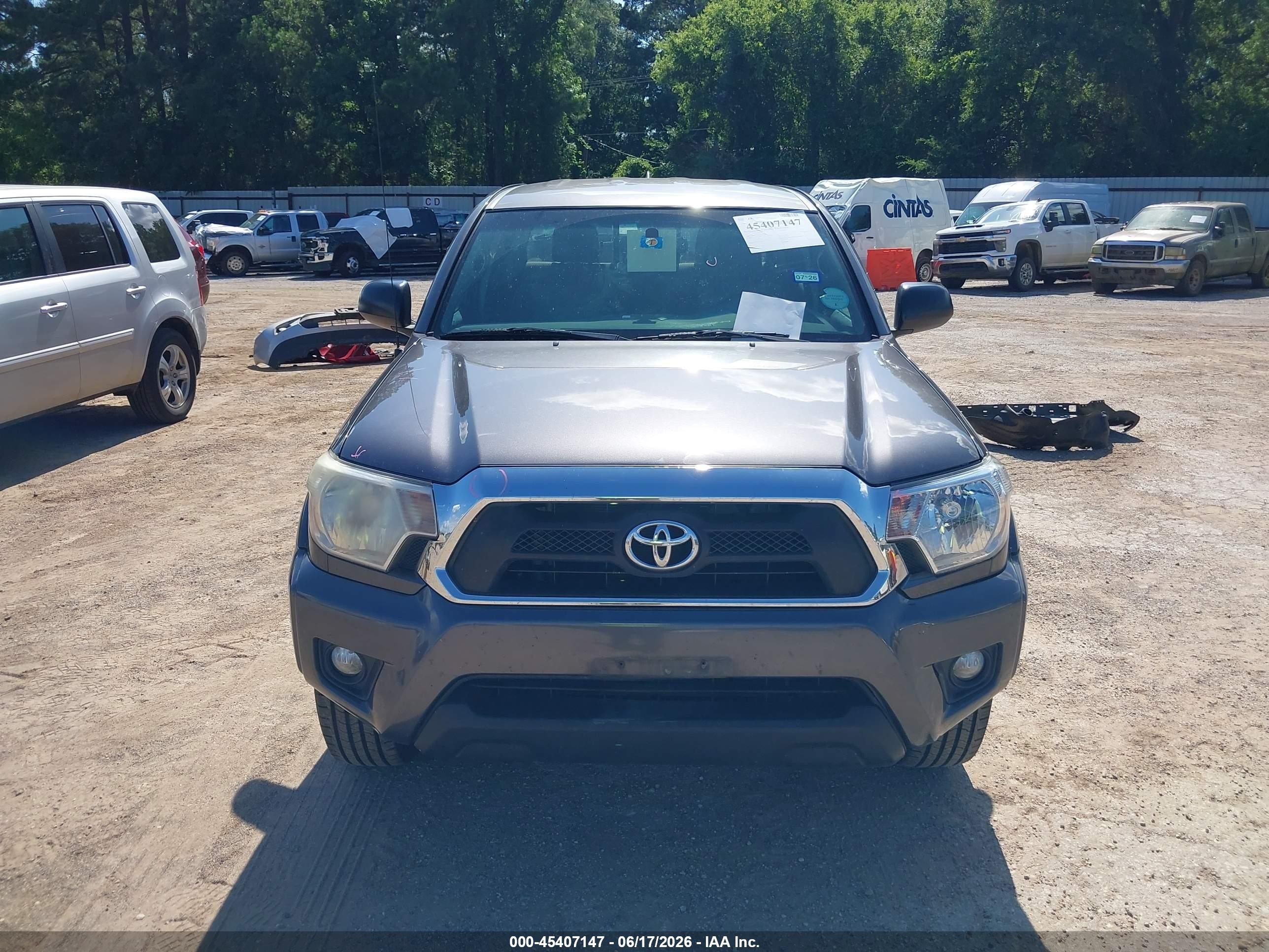 2015 Toyota Tacoma Base V6 Gray vin: 5TFMU4FN8FX036163