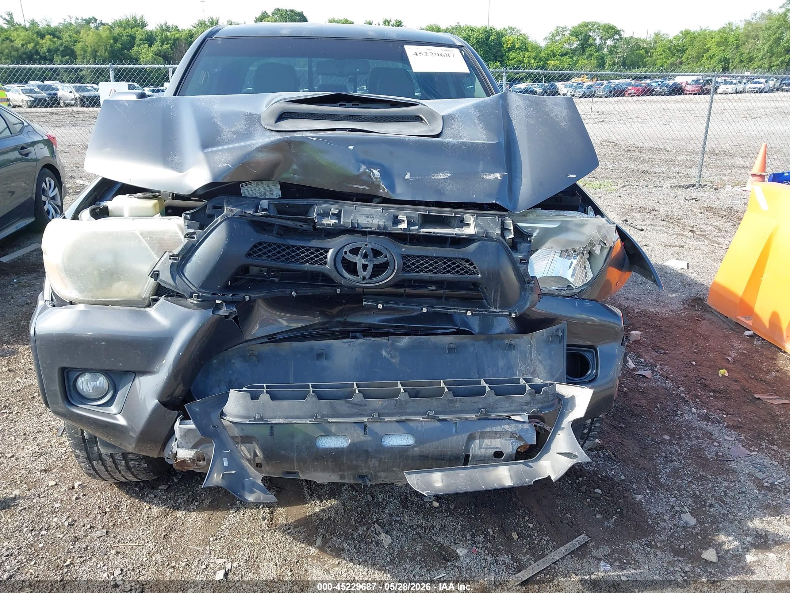 2013 Toyota Tacoma Base V6 Gray vin: 5TFMU4FN9DX018641
