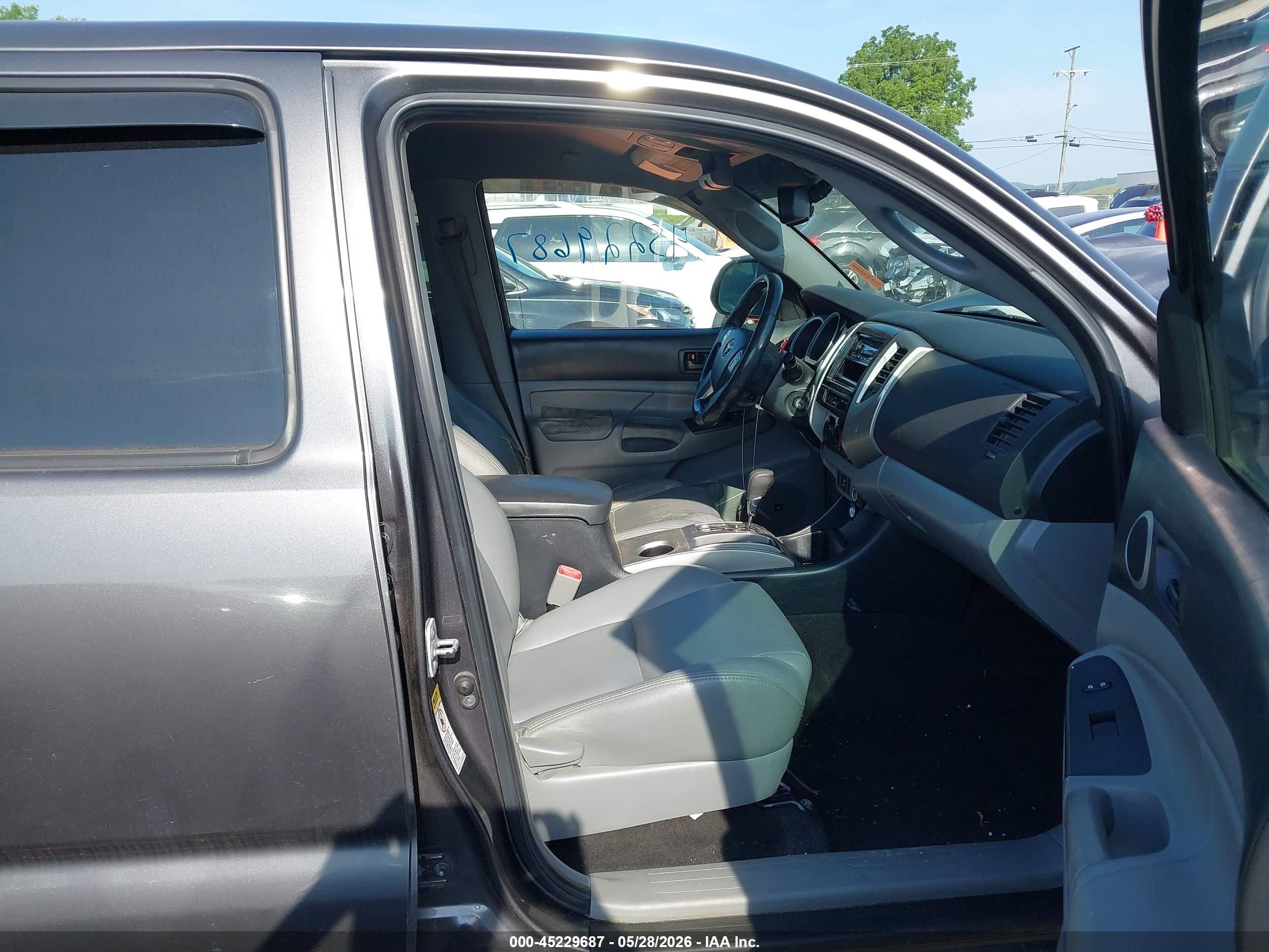 2013 Toyota Tacoma Base V6 Gray vin: 5TFMU4FN9DX018641