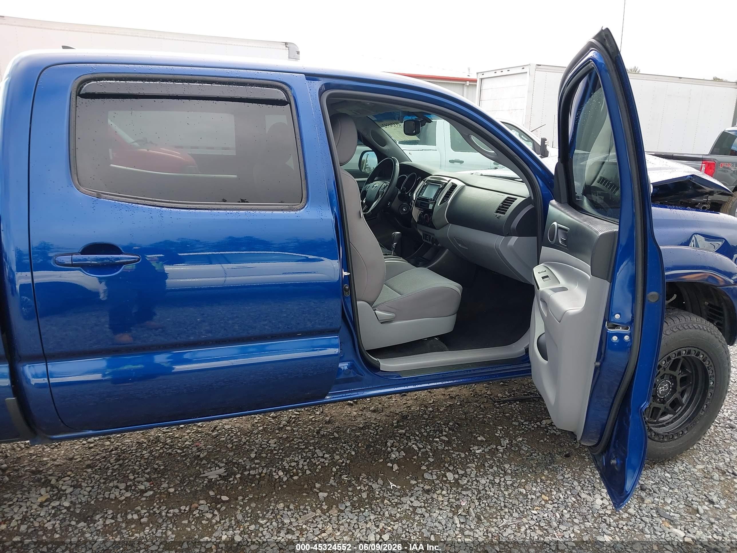 2015 Toyota Tacoma Base V6 Blue vin: 5TFMU4FN9FX031134