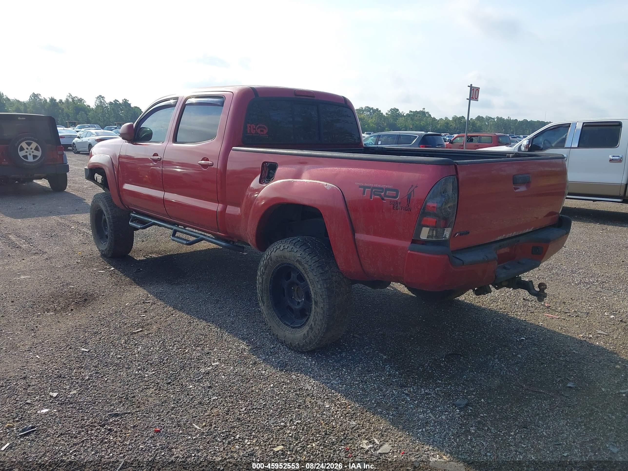 2011 Toyota Tacoma Base V6 Красный vin: 5TFMU4FNXBX001960