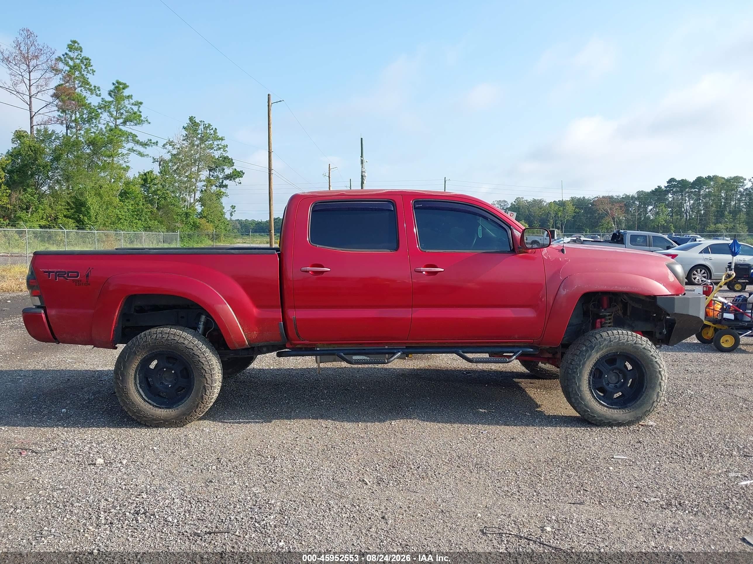 2011 Toyota Tacoma Base V6 Красный vin: 5TFMU4FNXBX001960