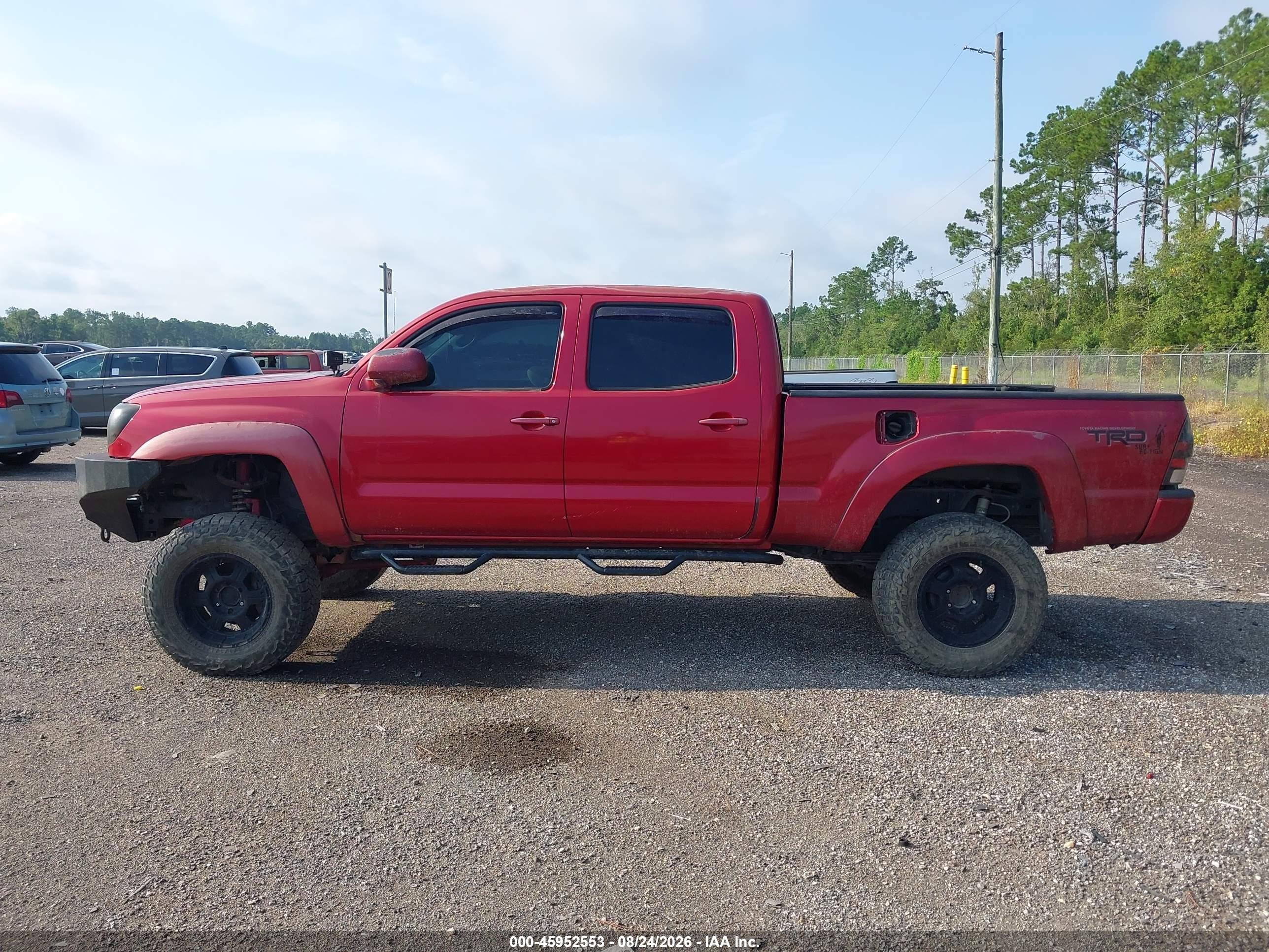 2011 Toyota Tacoma Base V6 Красный vin: 5TFMU4FNXBX001960