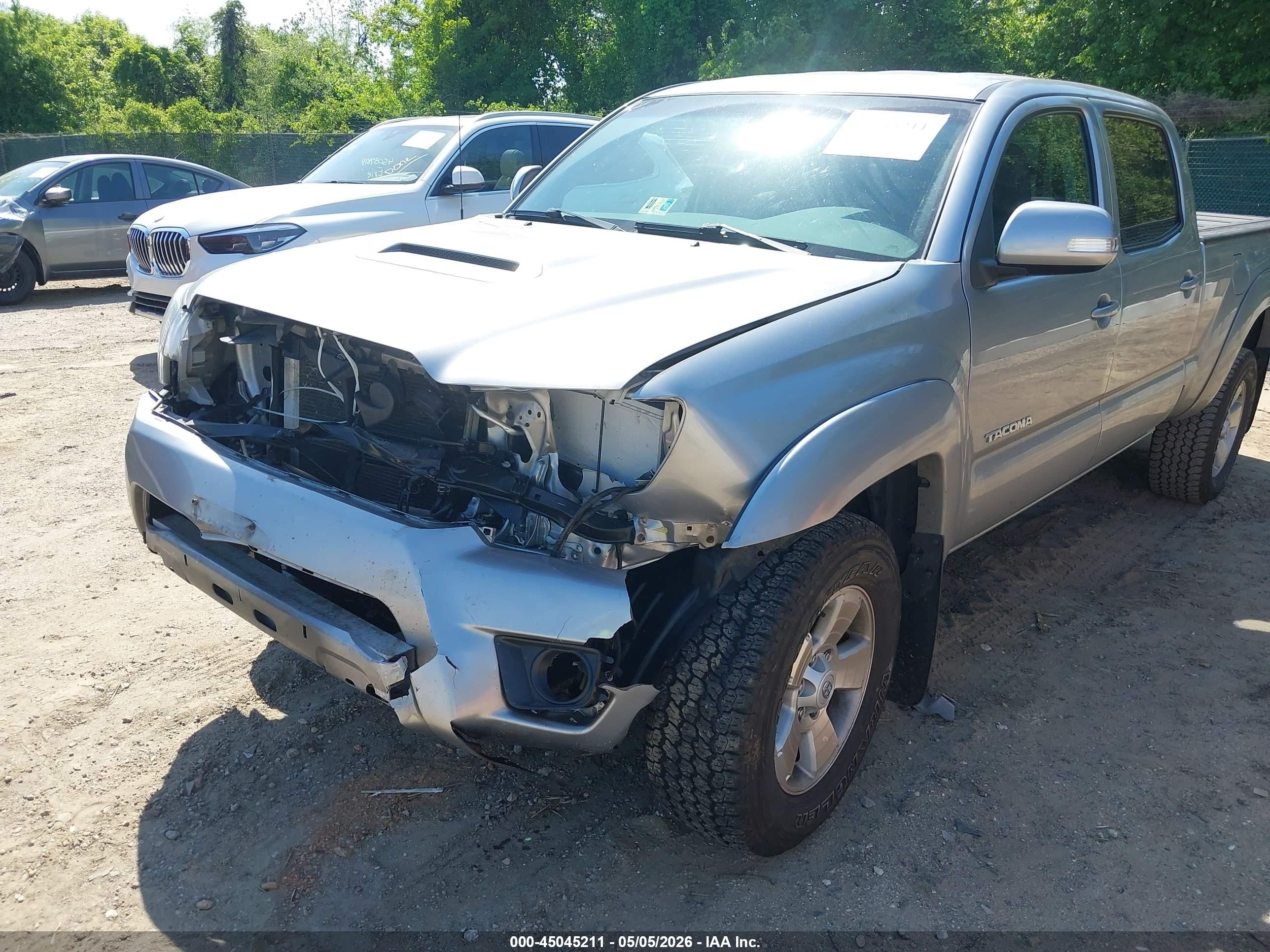 2015 Toyota Tacoma Base V6 Silver vin: 5TFMU4FNXFX028498