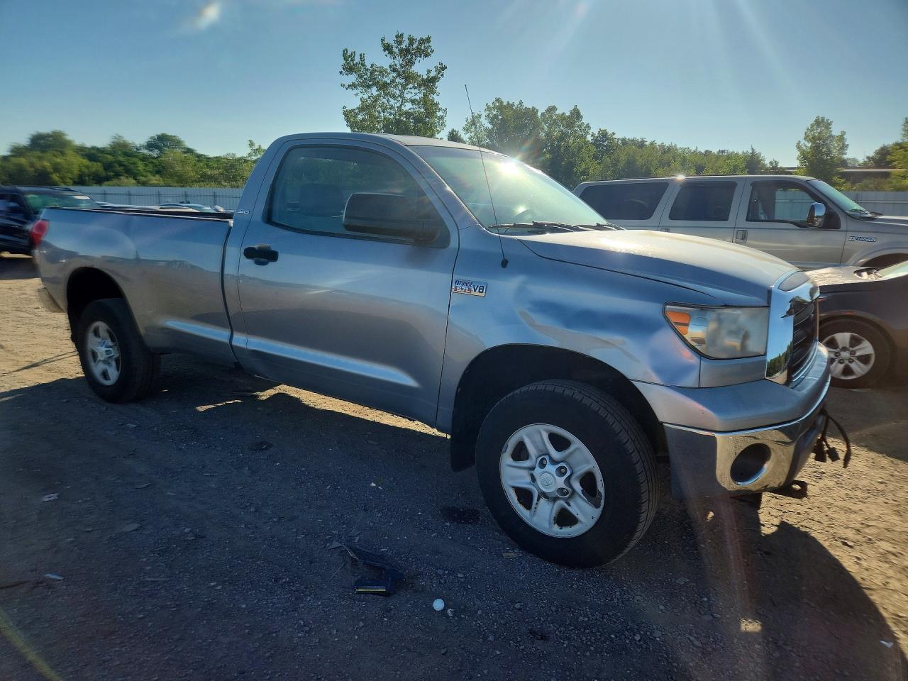 2009 Toyota Tundra Grade Silver vin: 5TFMV52109X093323