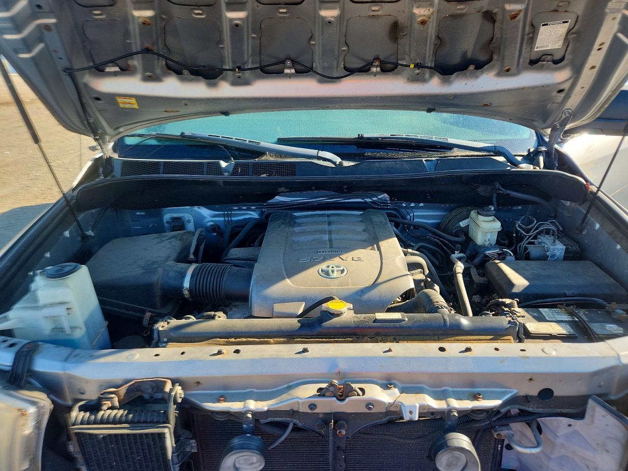 2009 Toyota Tundra Grade Silver vin: 5TFMV52109X093323