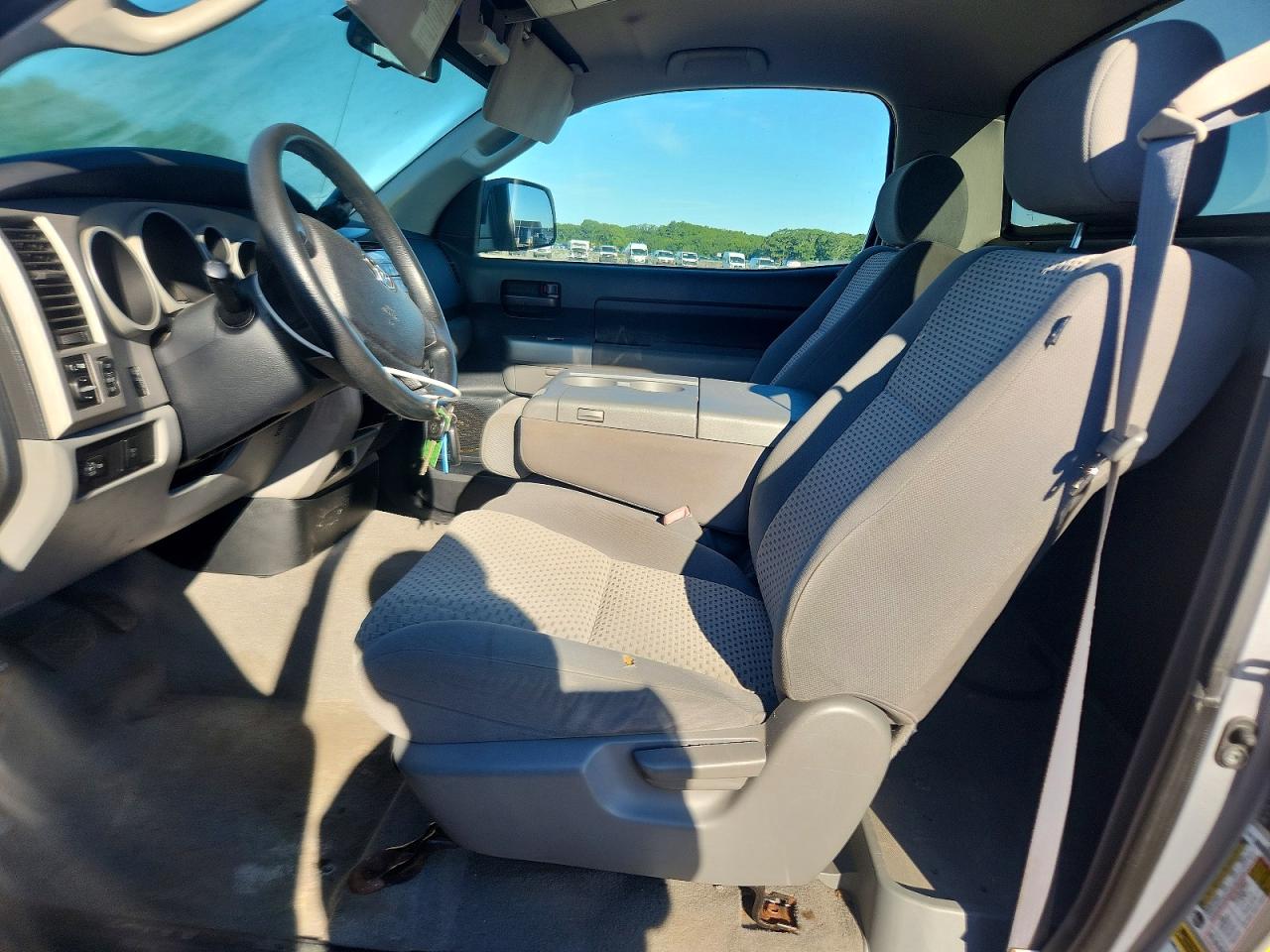 2009 Toyota Tundra Grade Silver vin: 5TFMV52109X093323