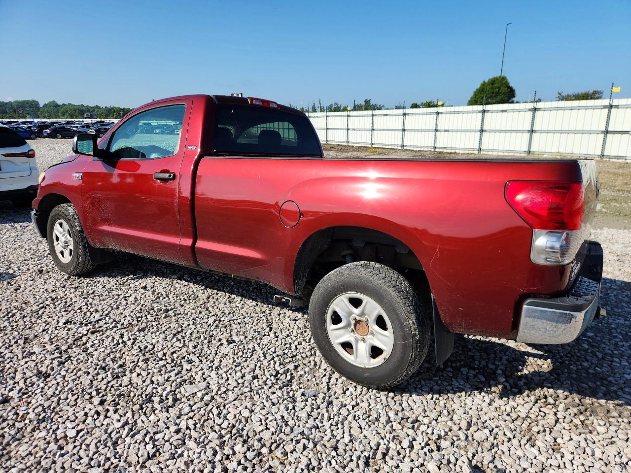 2007 Toyota Tundra Base Red vin: 5TFMV52167X015352