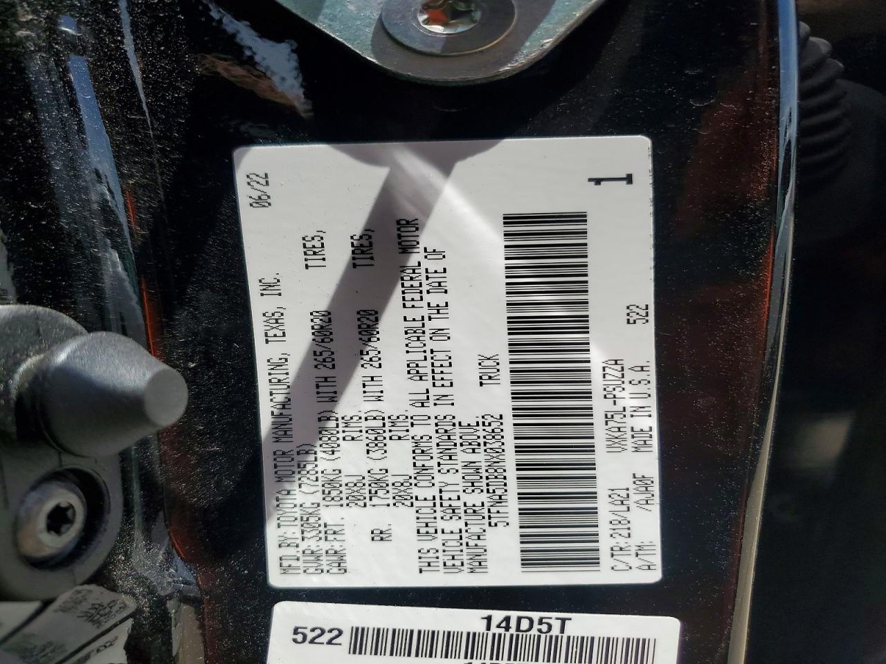 2022 Toyota Tundra Platinum Black vin: 5TFNA5DB8NX038652