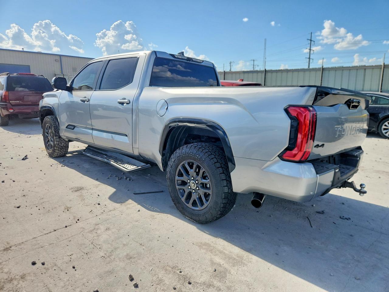 2023 Toyota Tundra Platinum Silver vin: 5TFNA5EC5PX018241