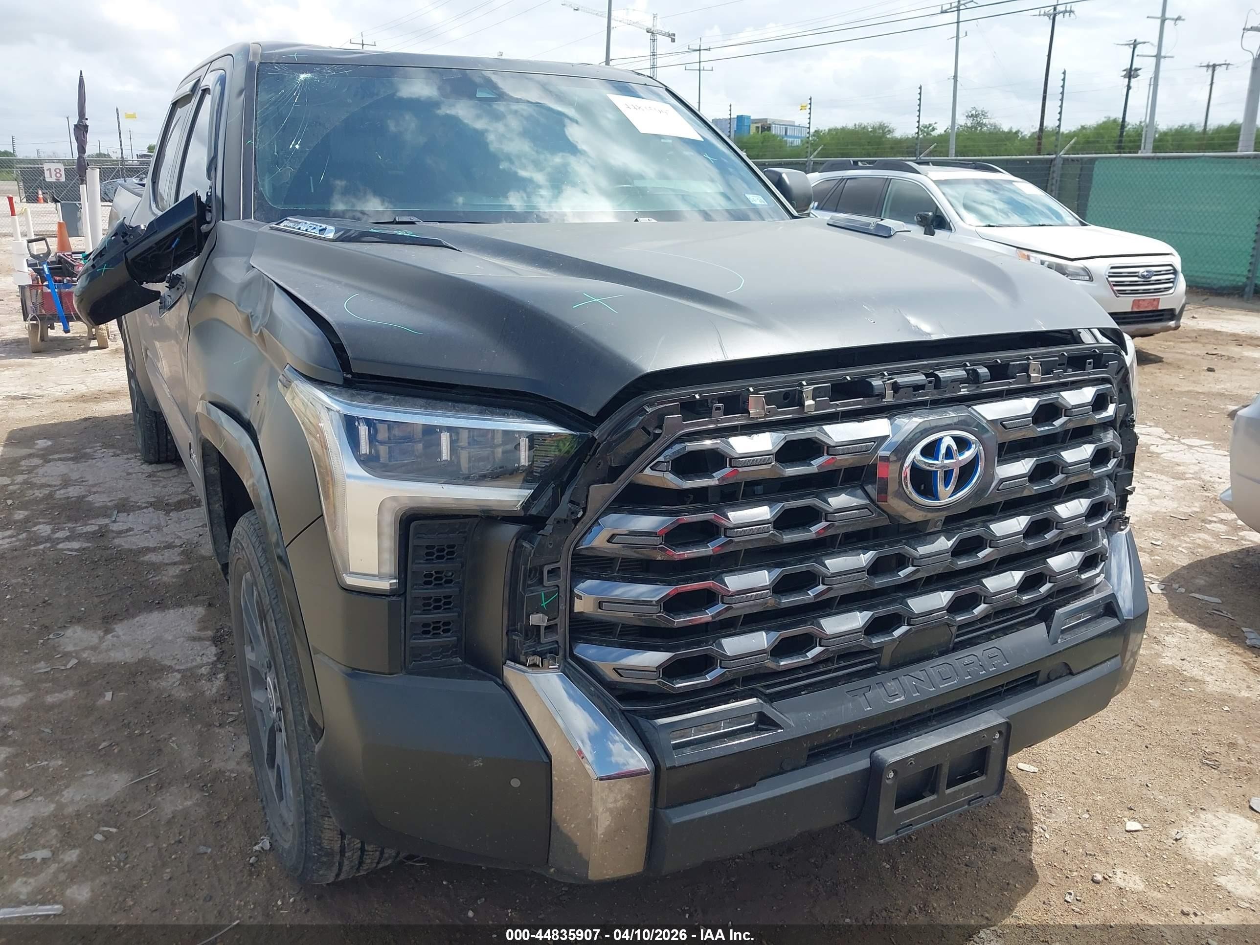 2024 Toyota Tundra Hybrid Platinum 4wd Black vin: 5TFNC5DB7RX055863