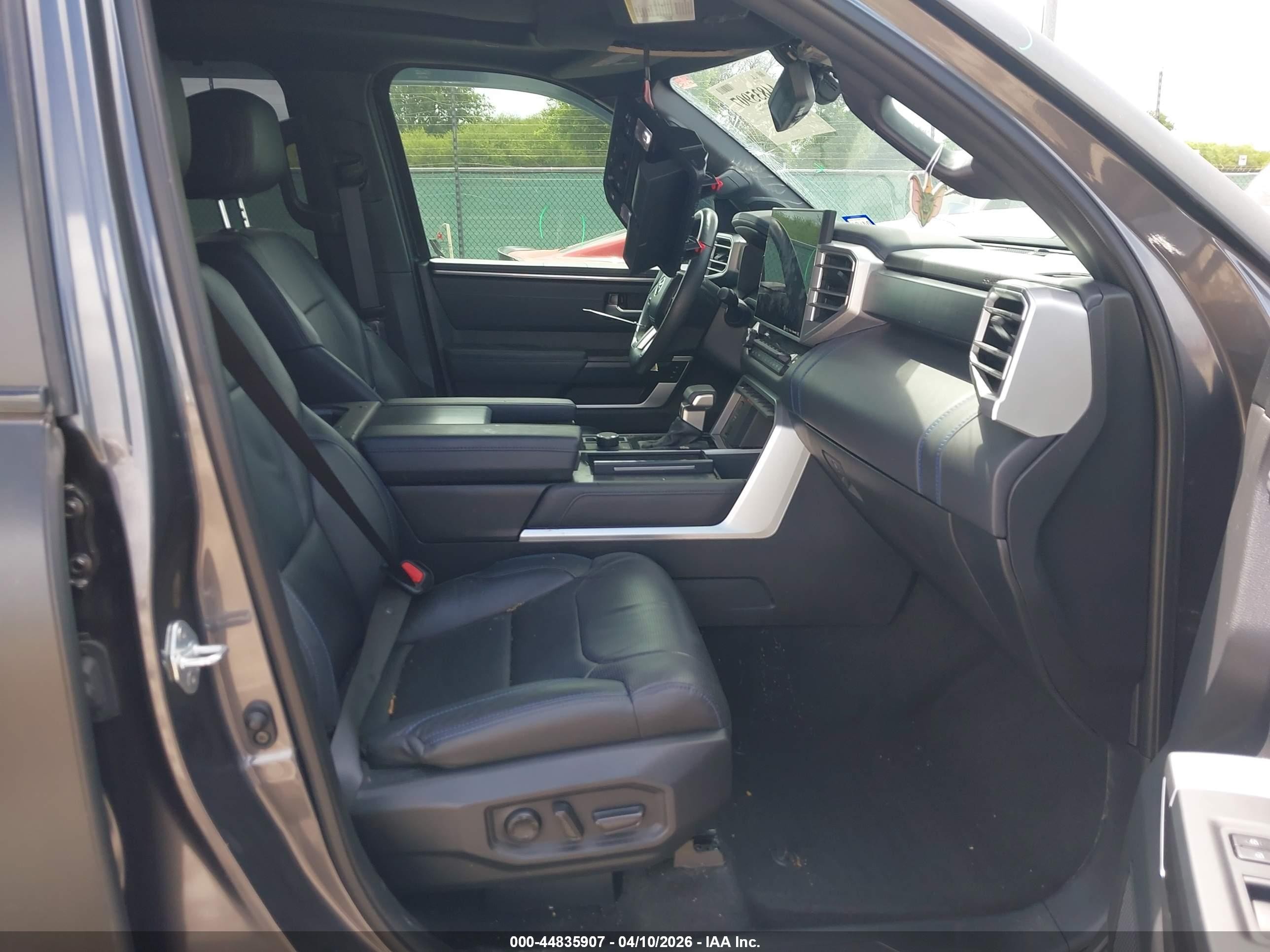 2024 Toyota Tundra Hybrid Platinum 4wd Black vin: 5TFNC5DB7RX055863