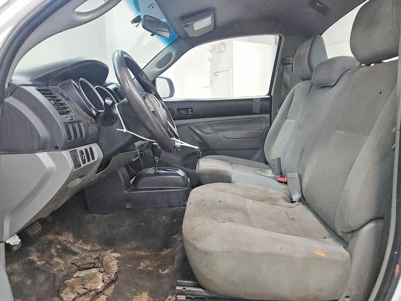 2013 Toyota Tacoma Base White vin: 5TFNX4CN0DX022027