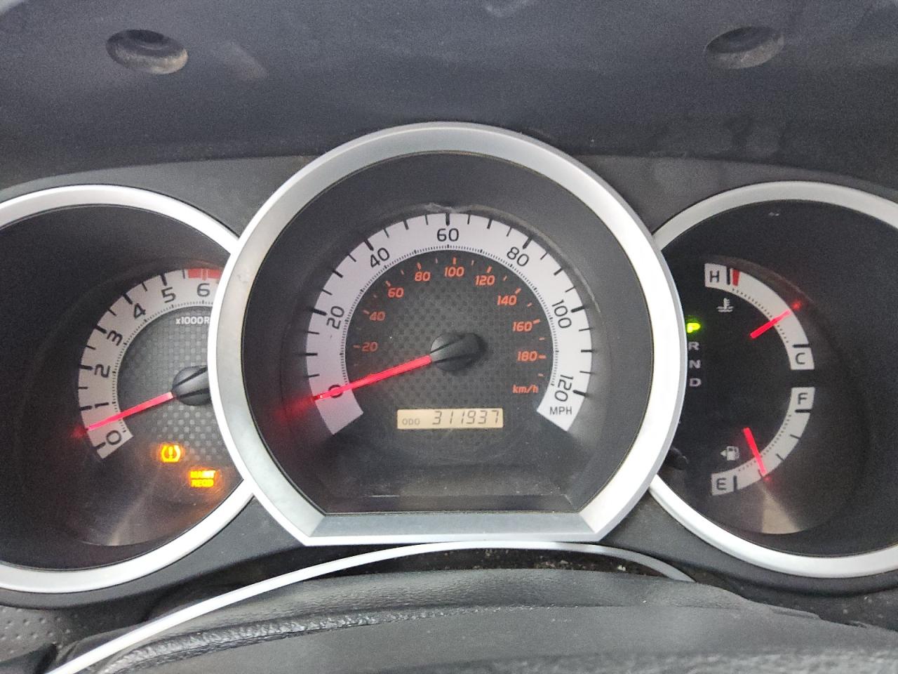 2013 Toyota Tacoma Base White vin: 5TFNX4CN0DX022027 Damage: Warning - Tire Pressure, On, Unacceptable