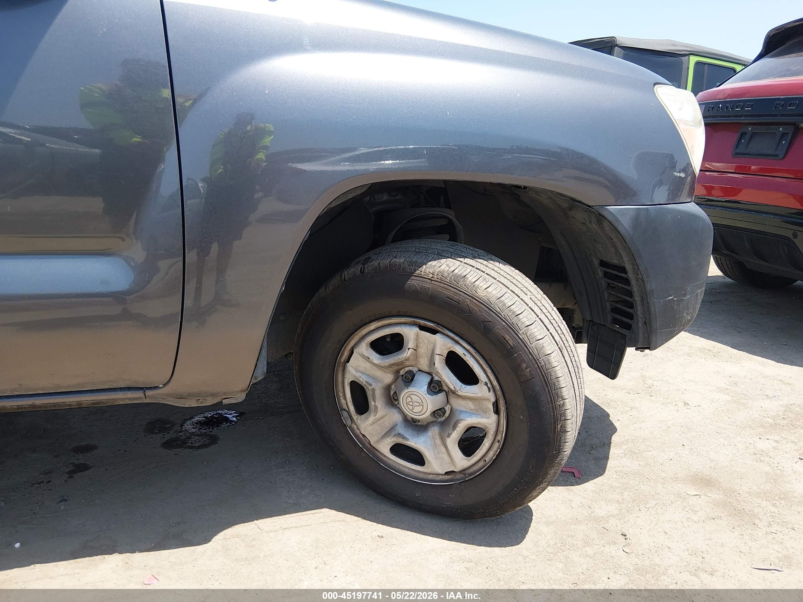 2014 Toyota Tacoma   Серый vin: 5TFNX4CN0EX032736