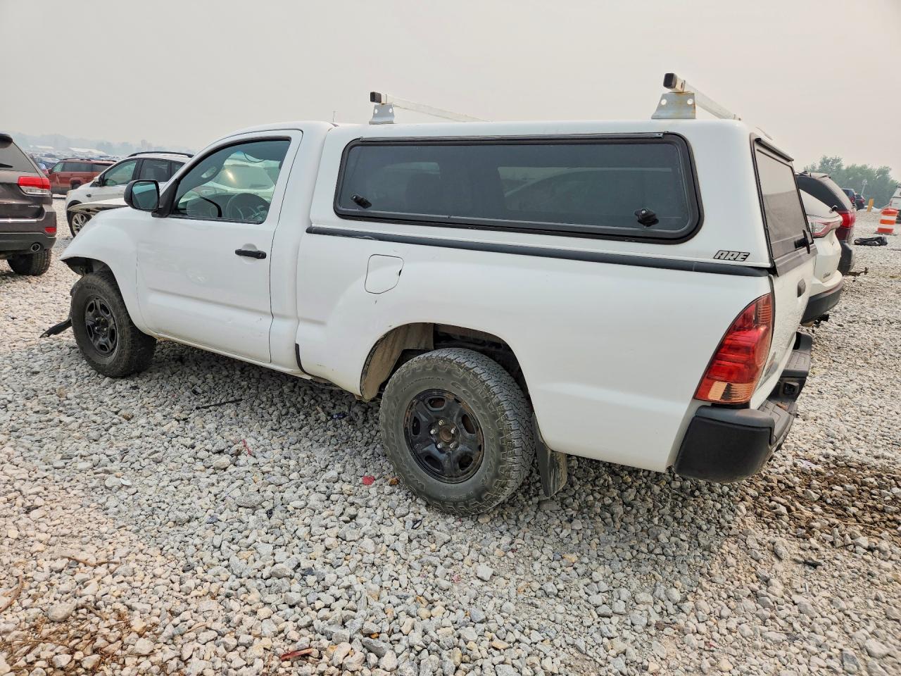 2014 Toyota Tacoma White vin: 5TFNX4CN0EX033532
