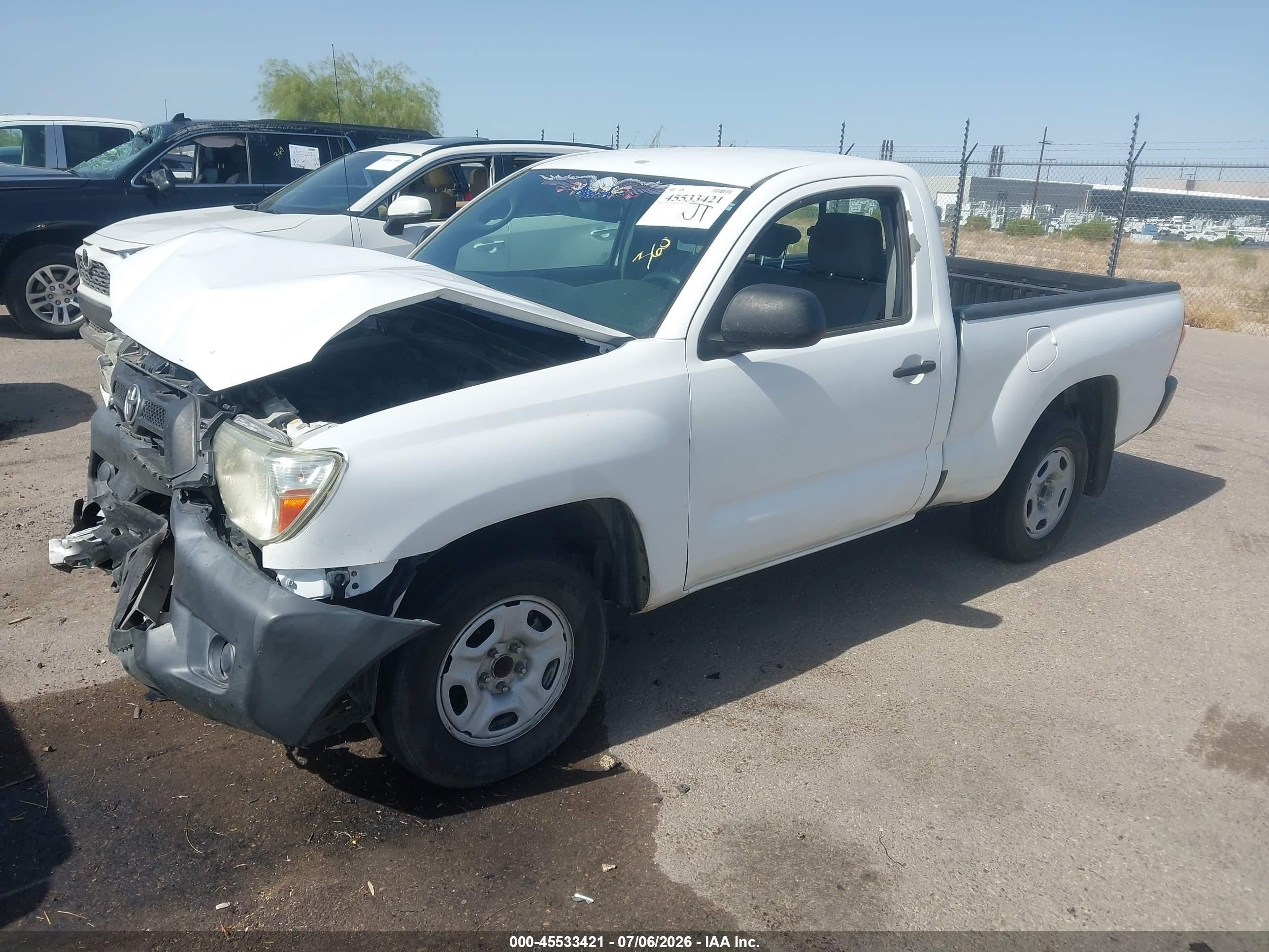2013 Toyota Tacoma   Белый vin: 5TFNX4CN1DX025681