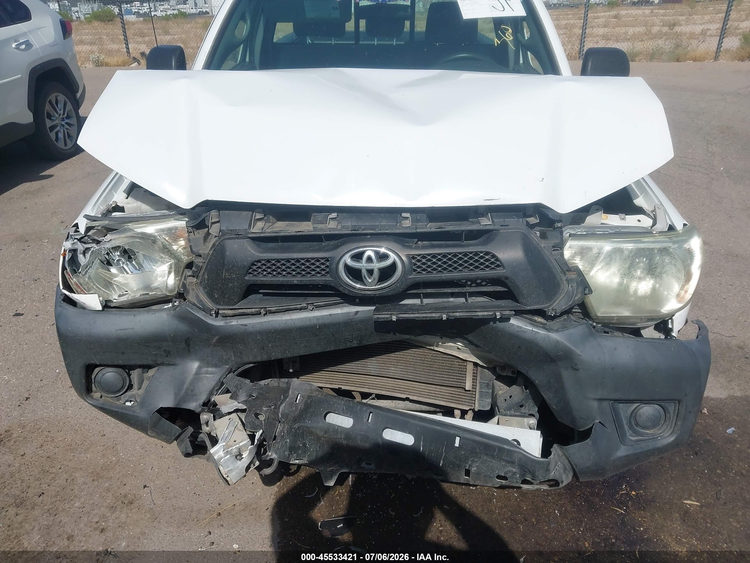 2013 Toyota Tacoma   Белый vin: 5TFNX4CN1DX025681