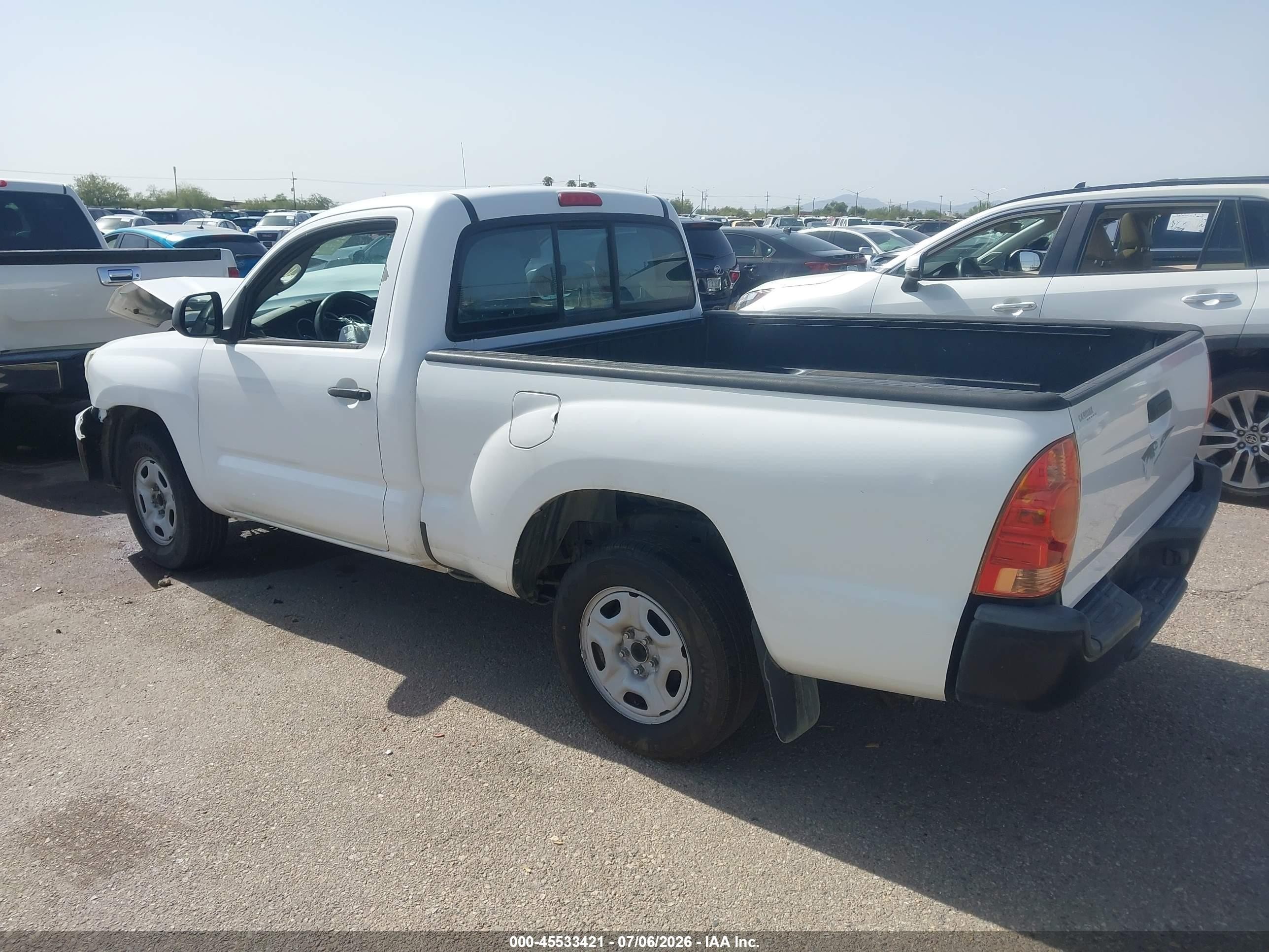 2013 Toyota Tacoma   Белый vin: 5TFNX4CN1DX025681