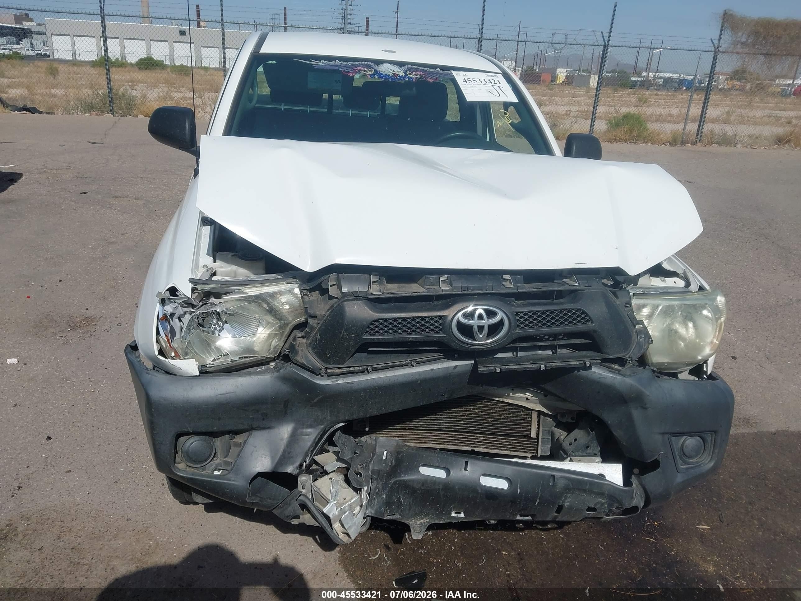 2013 Toyota Tacoma   Белый vin: 5TFNX4CN1DX025681